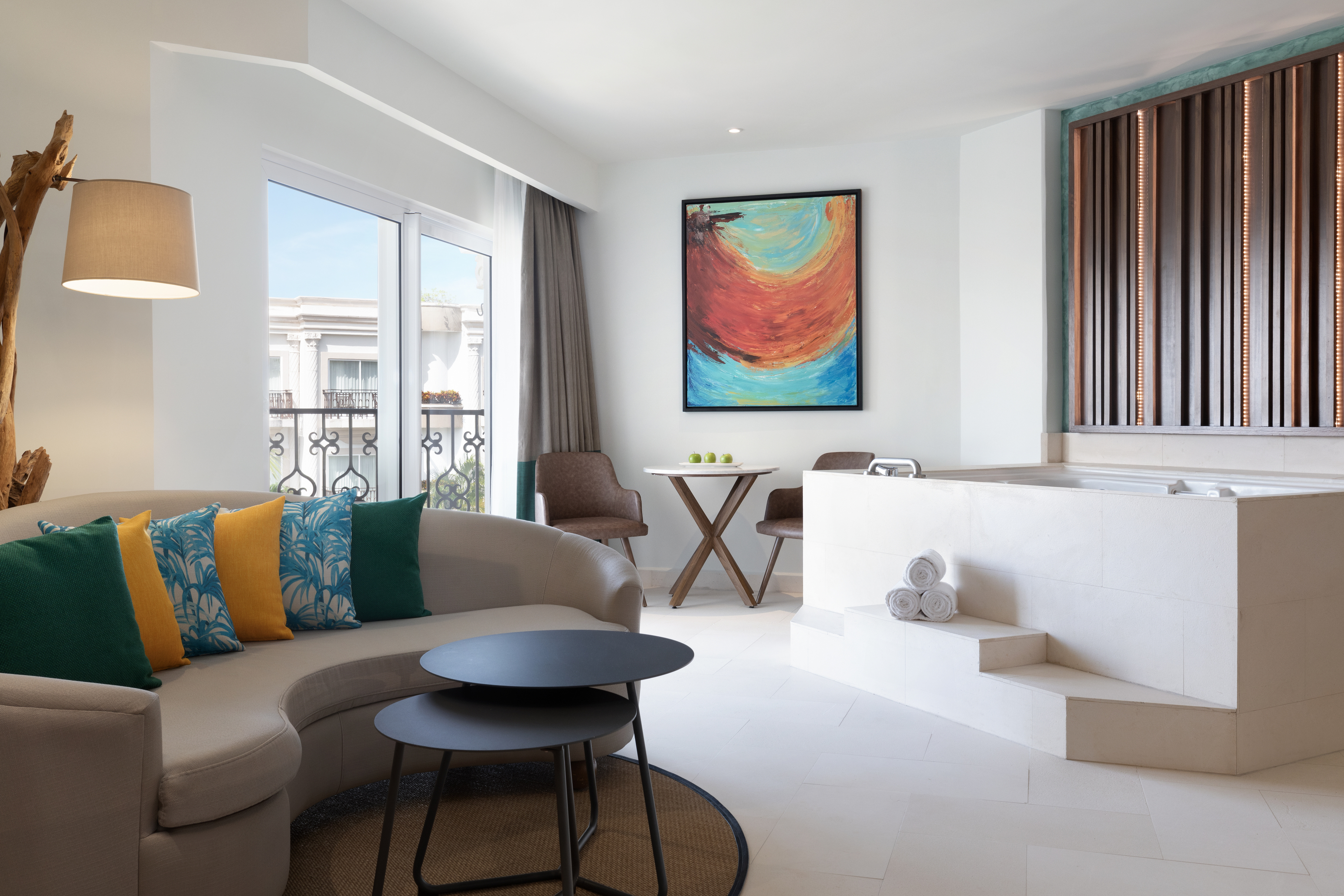 Junior Suite Garden View King Bed