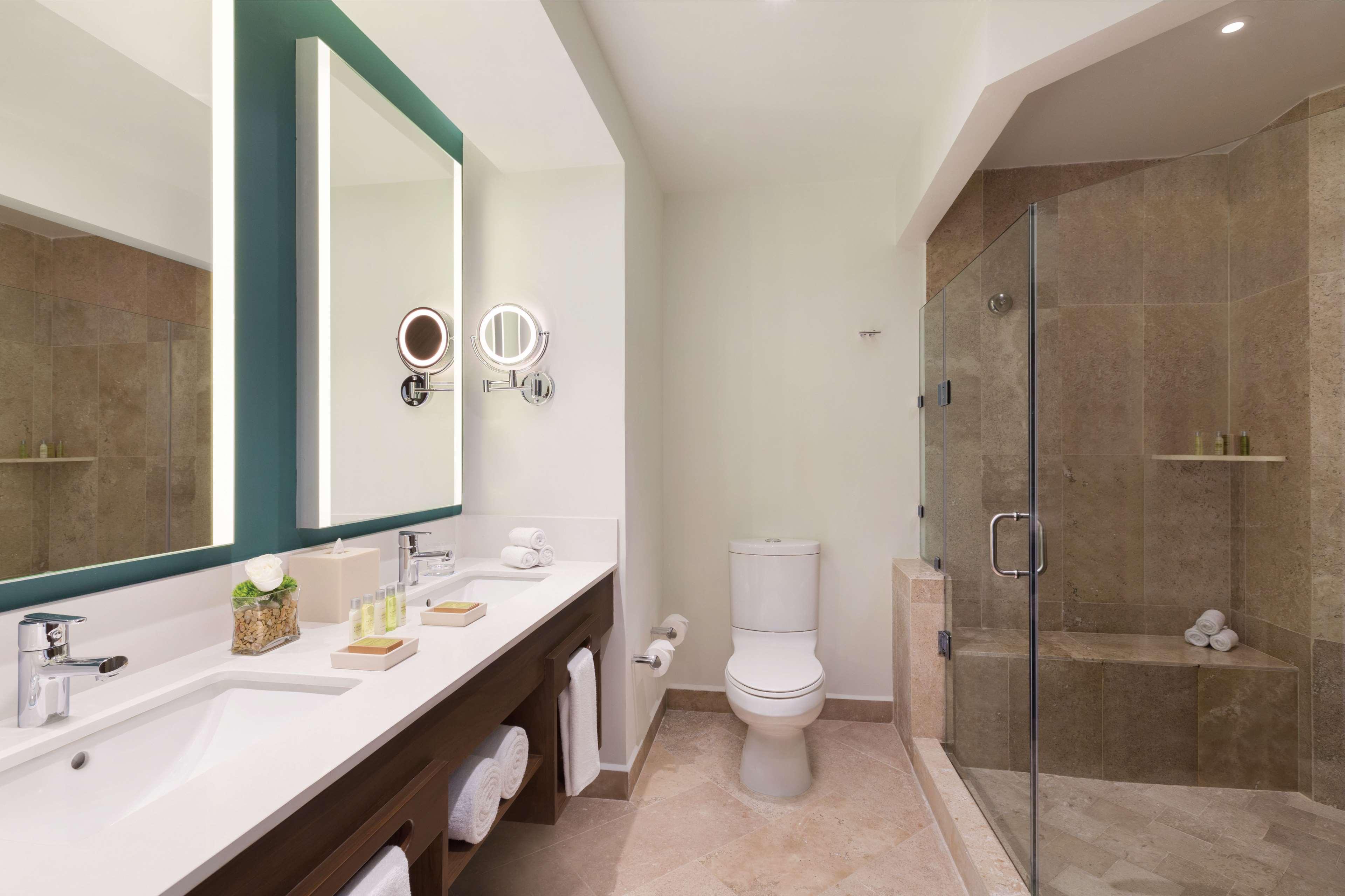 Junior Suite King Size Bed