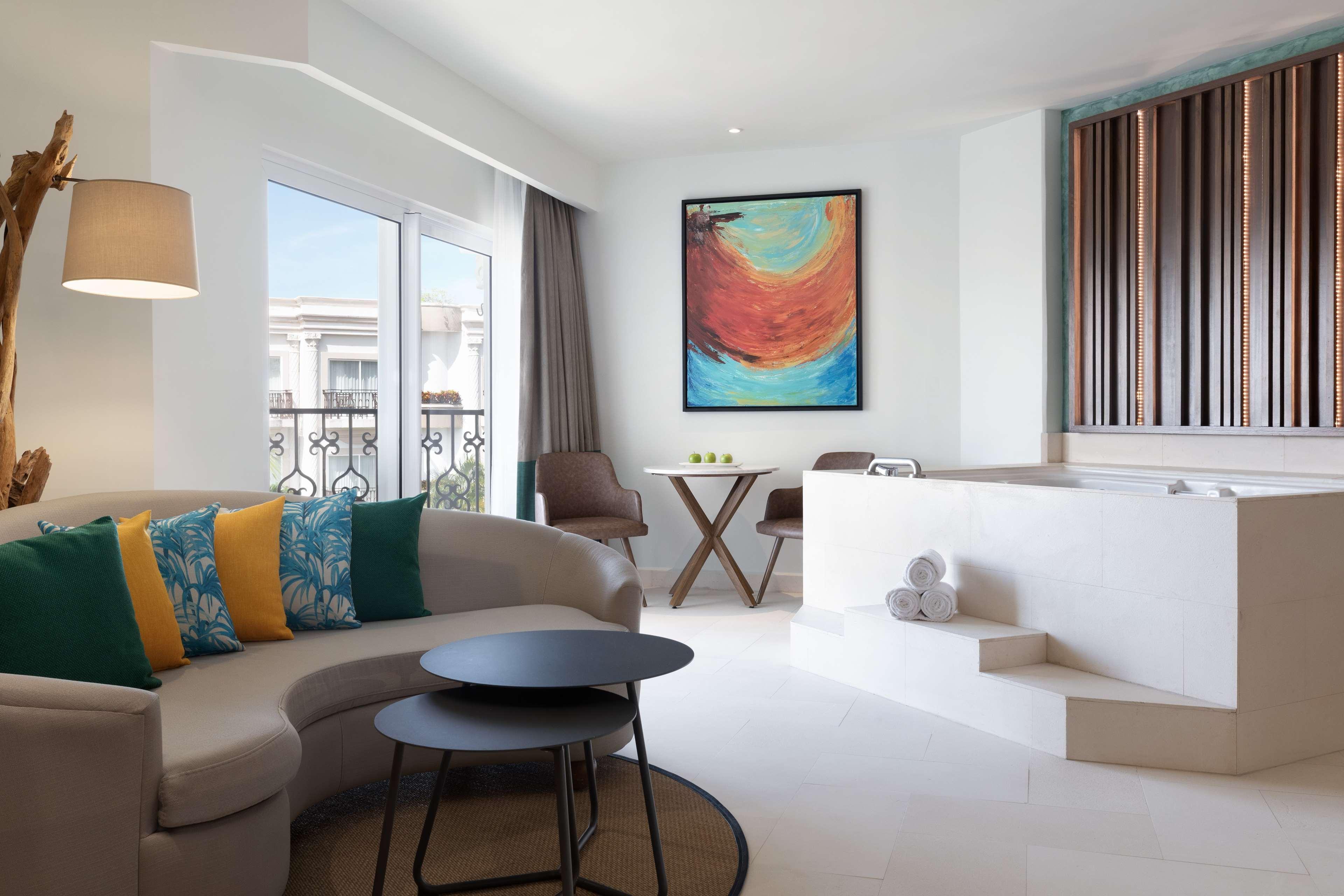 Junior Suite King Size Bed