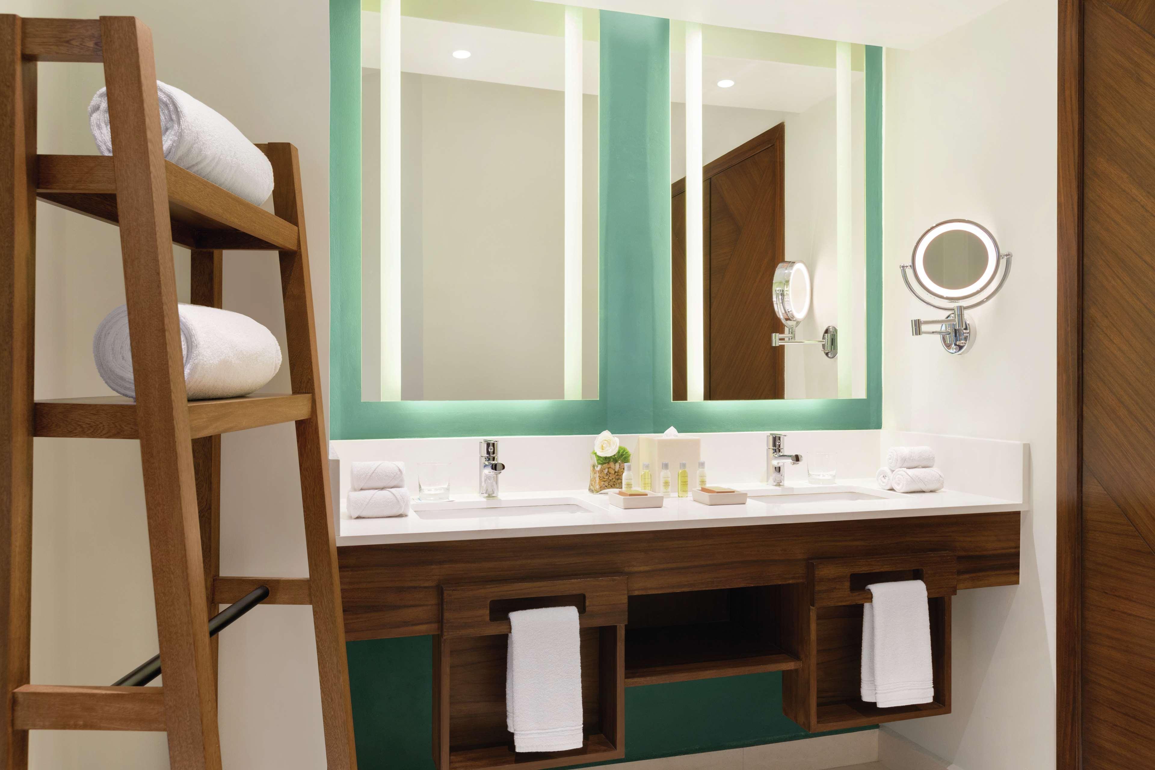 Junior Suite Ocean Front