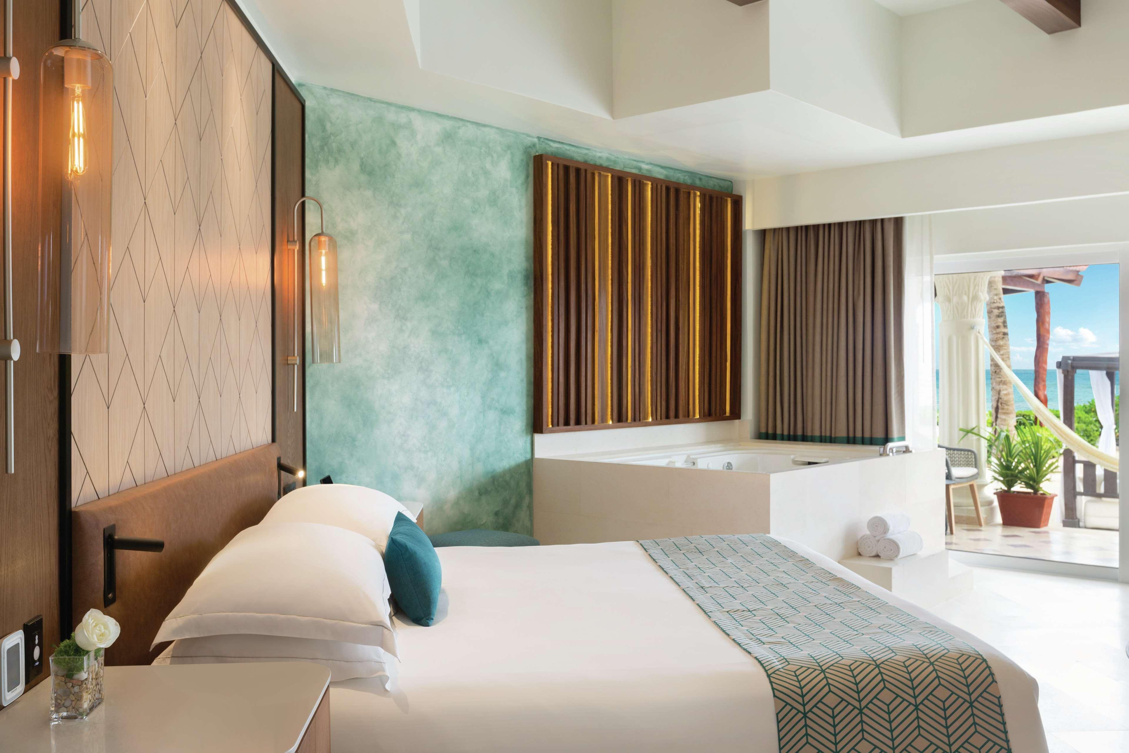 Junior Suite Ocean Front