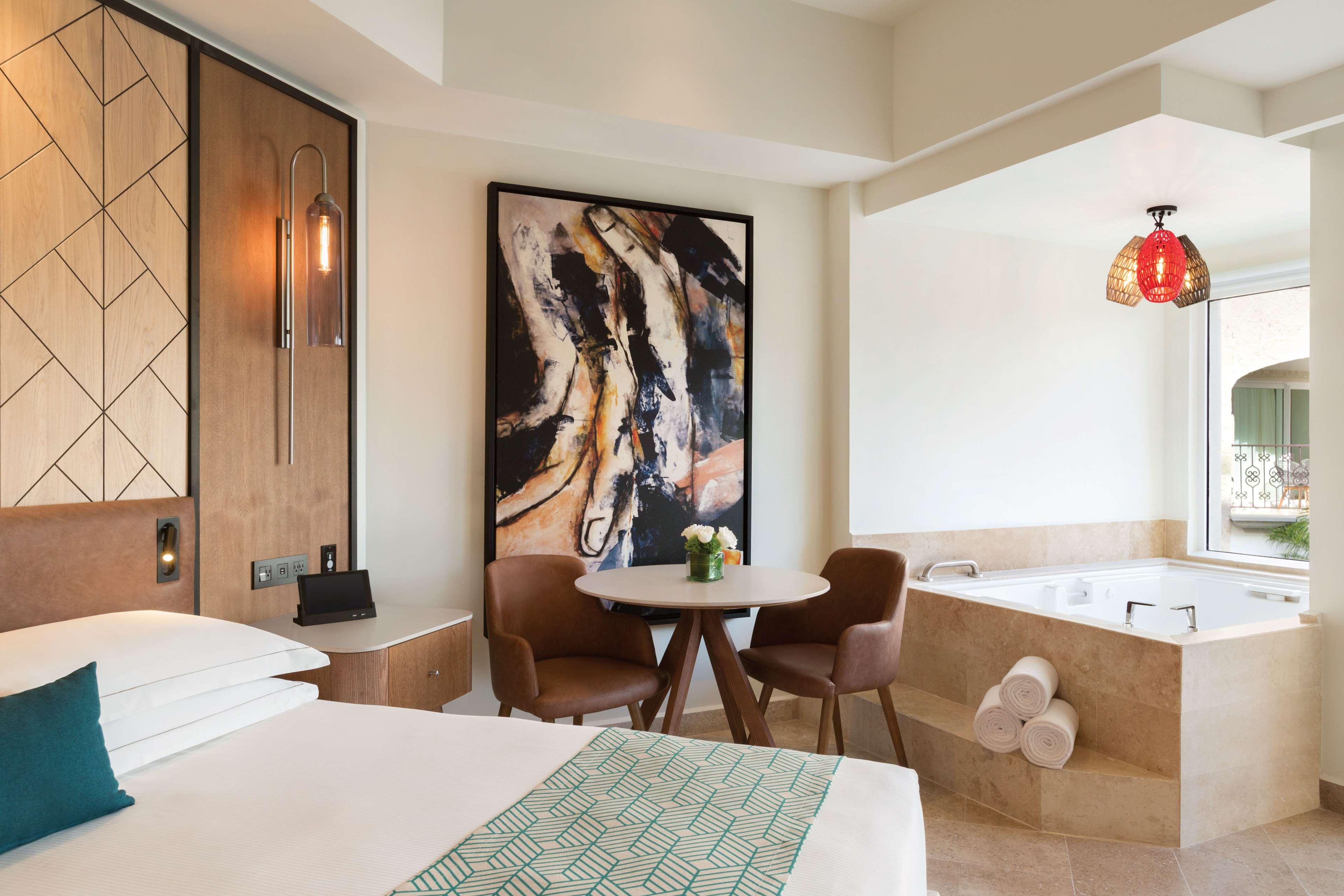 Junior Suite King Size Bed