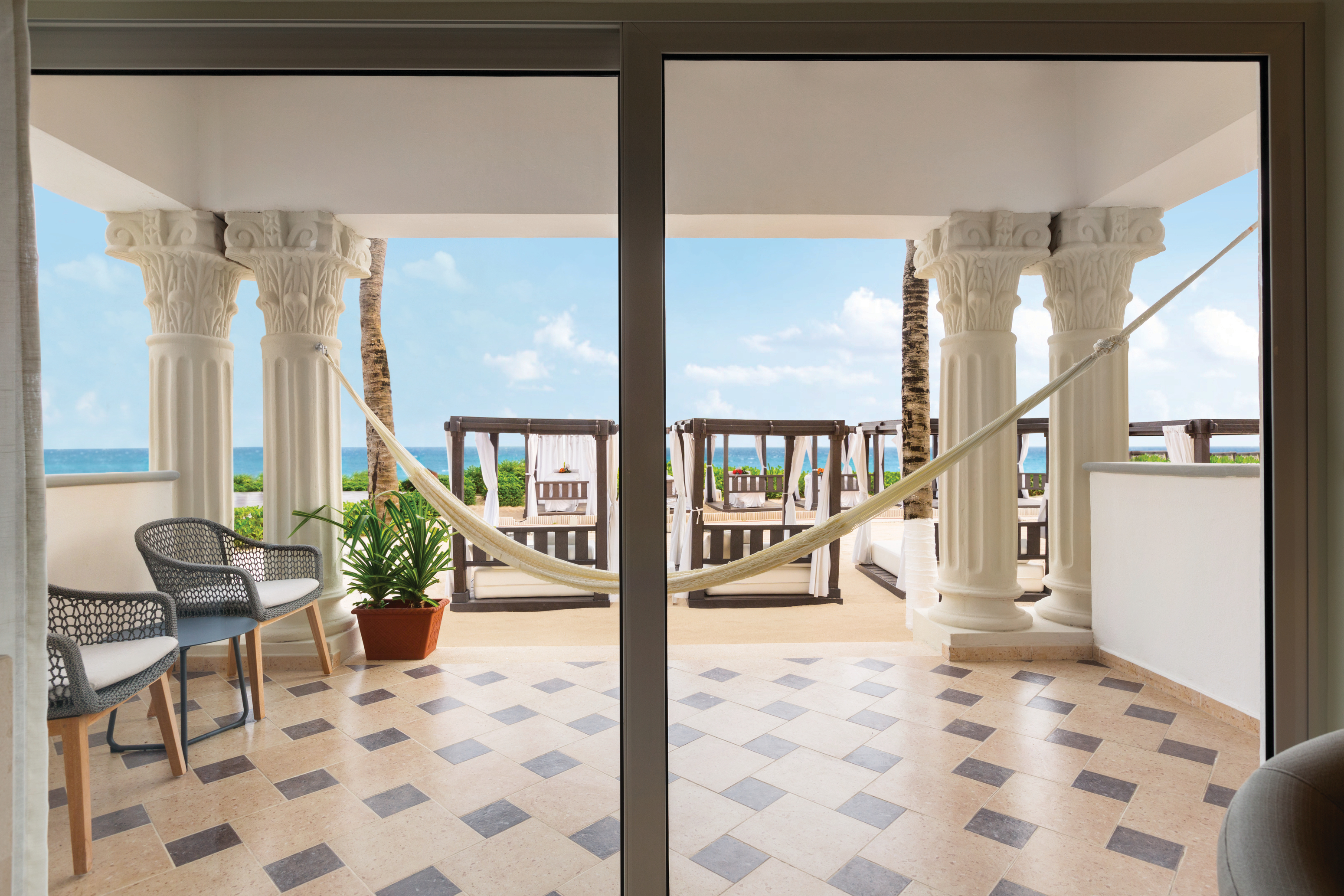 Junior Suite Ocean Front