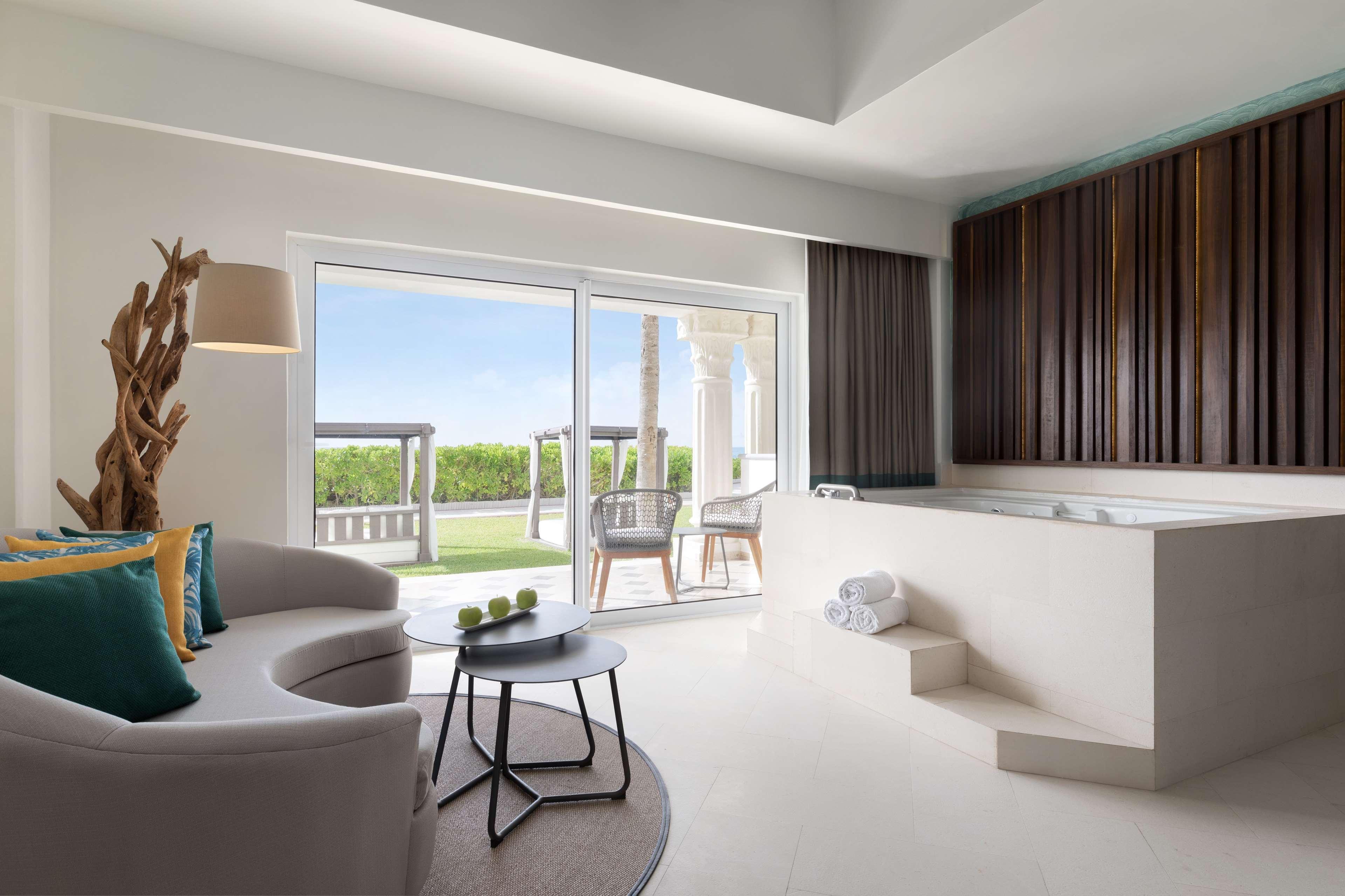 Junior Suite Ocean Front