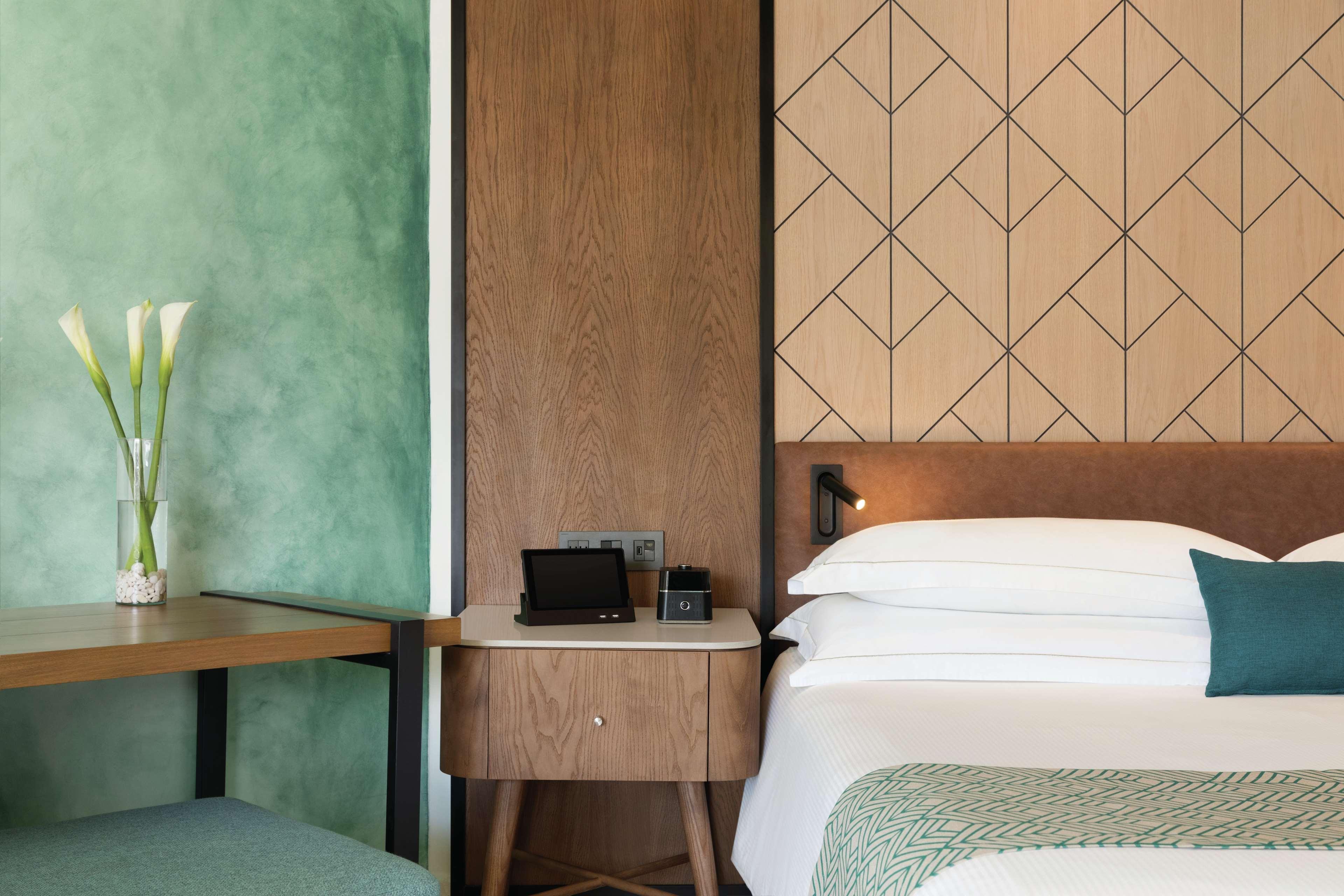 Suite King Bed One Bedroom 