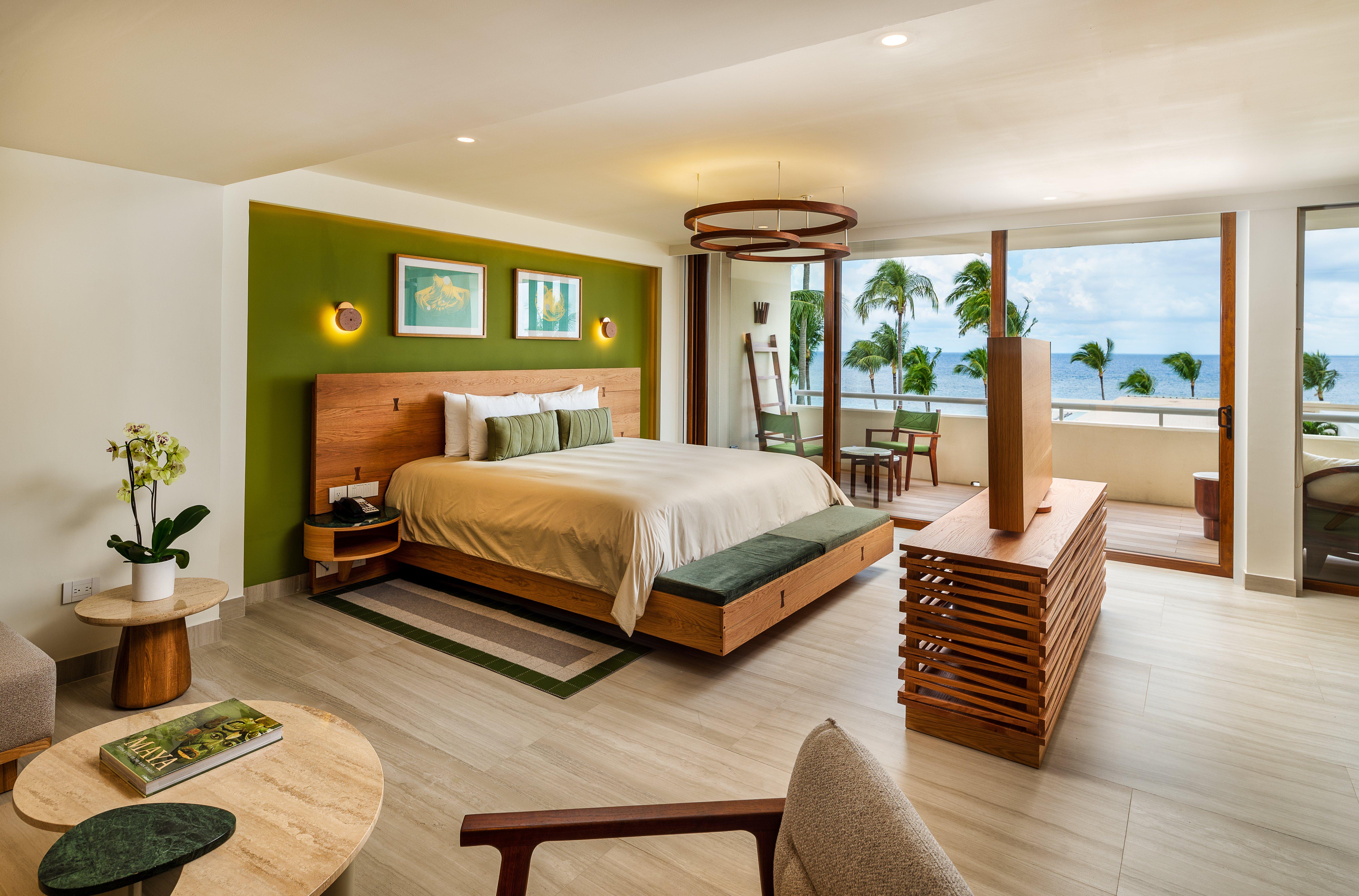 Junior Suite Ocean View King Bed