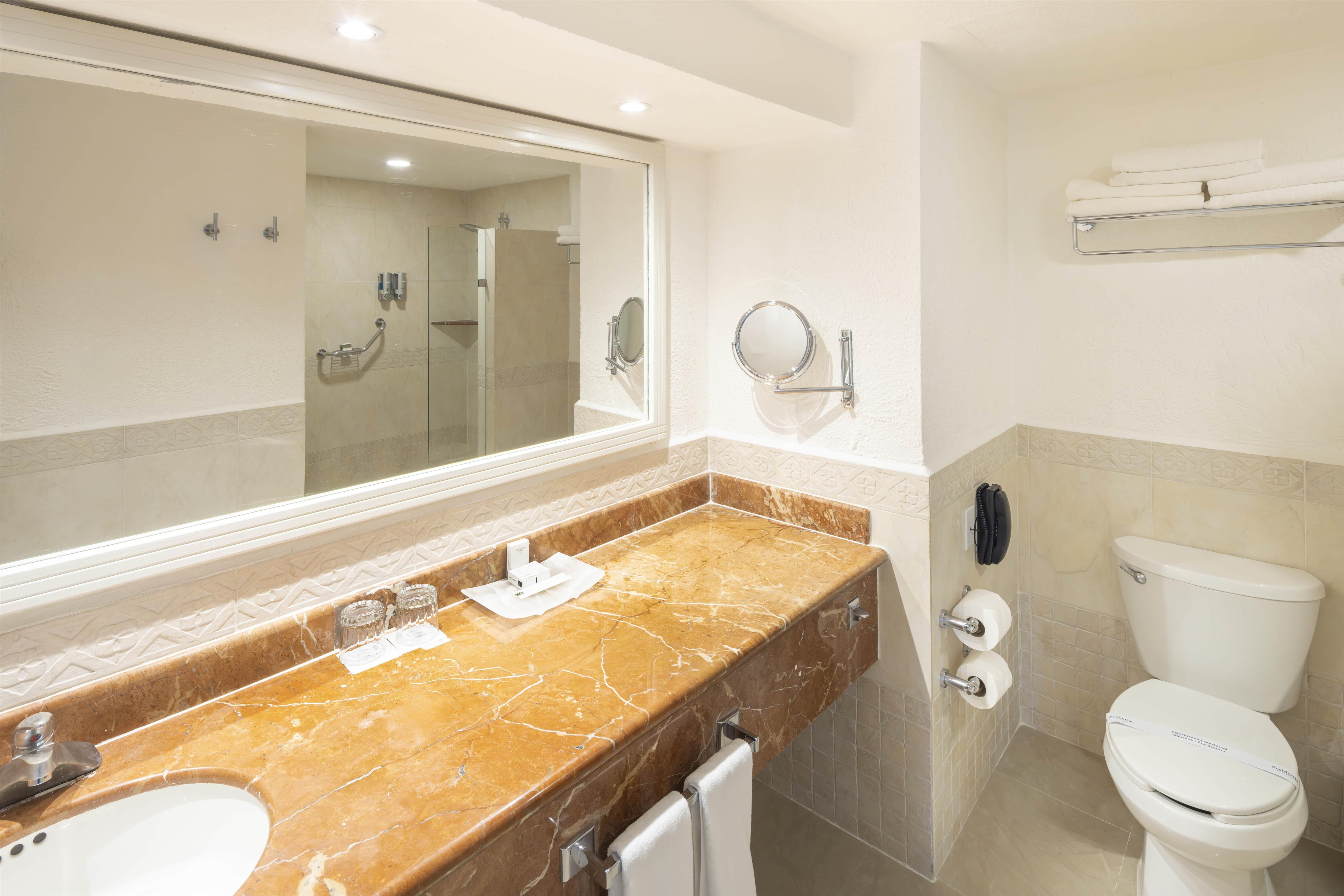 Double Connecting Room