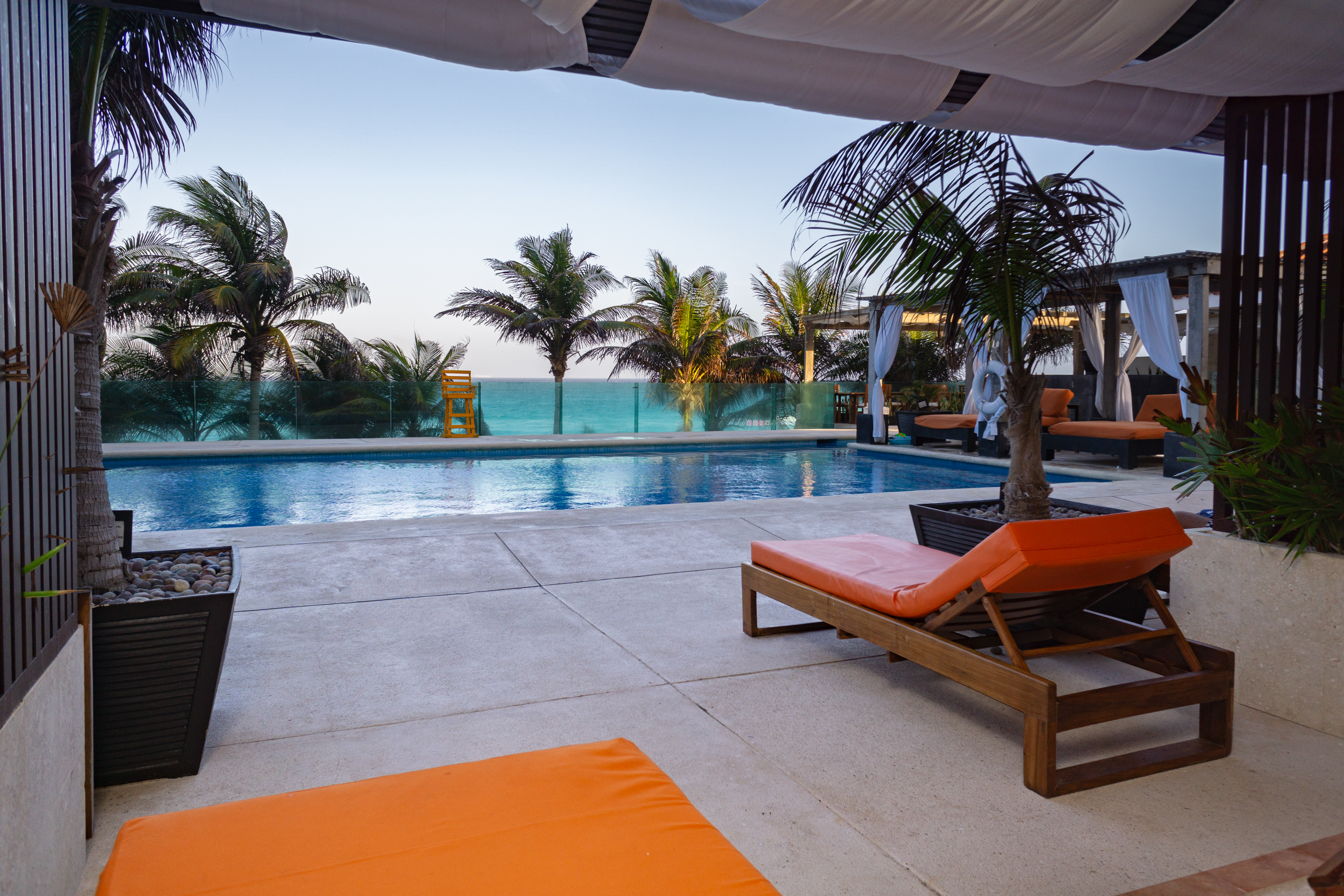 Single Deluxe Pool View