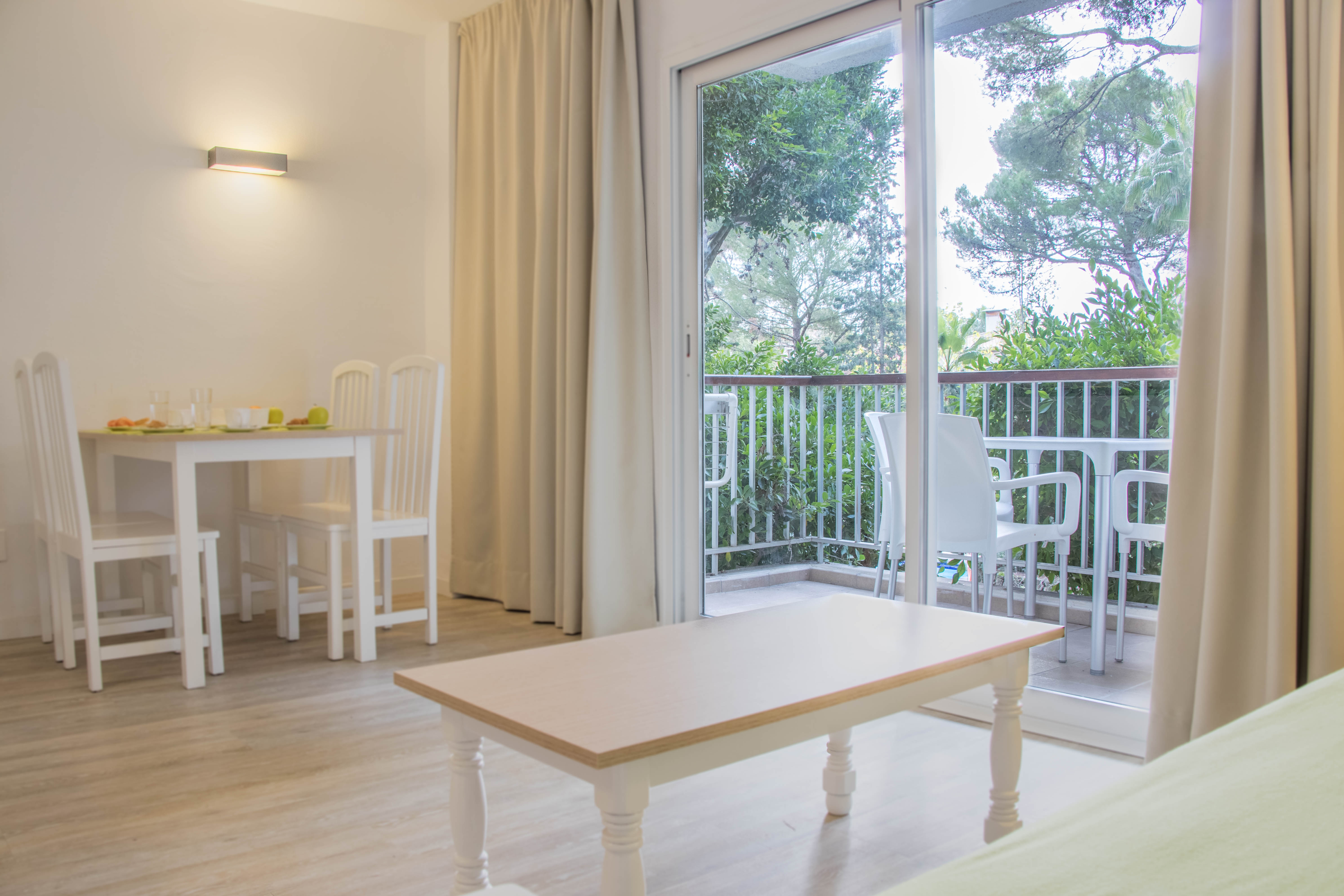 Apartment Garden View One Bedroom