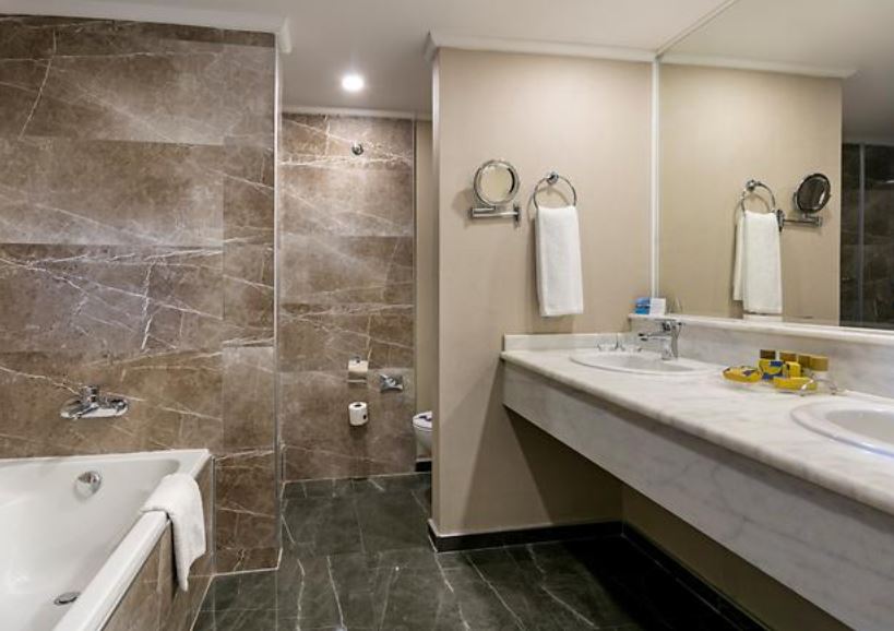 Double Deluxe Superior