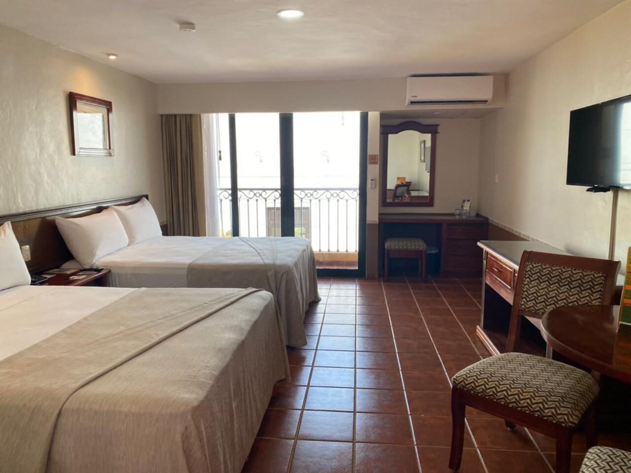 Double Executive Two Queen Beds