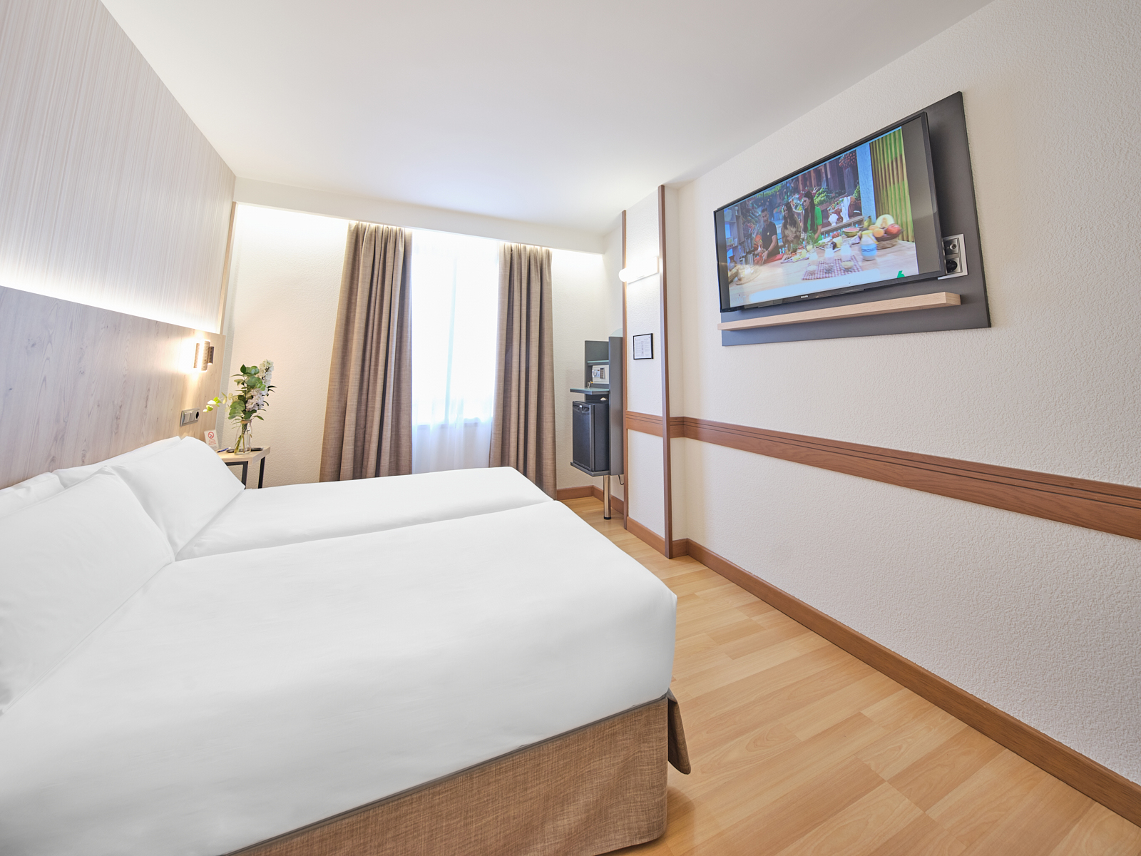 Double or Twin Standard