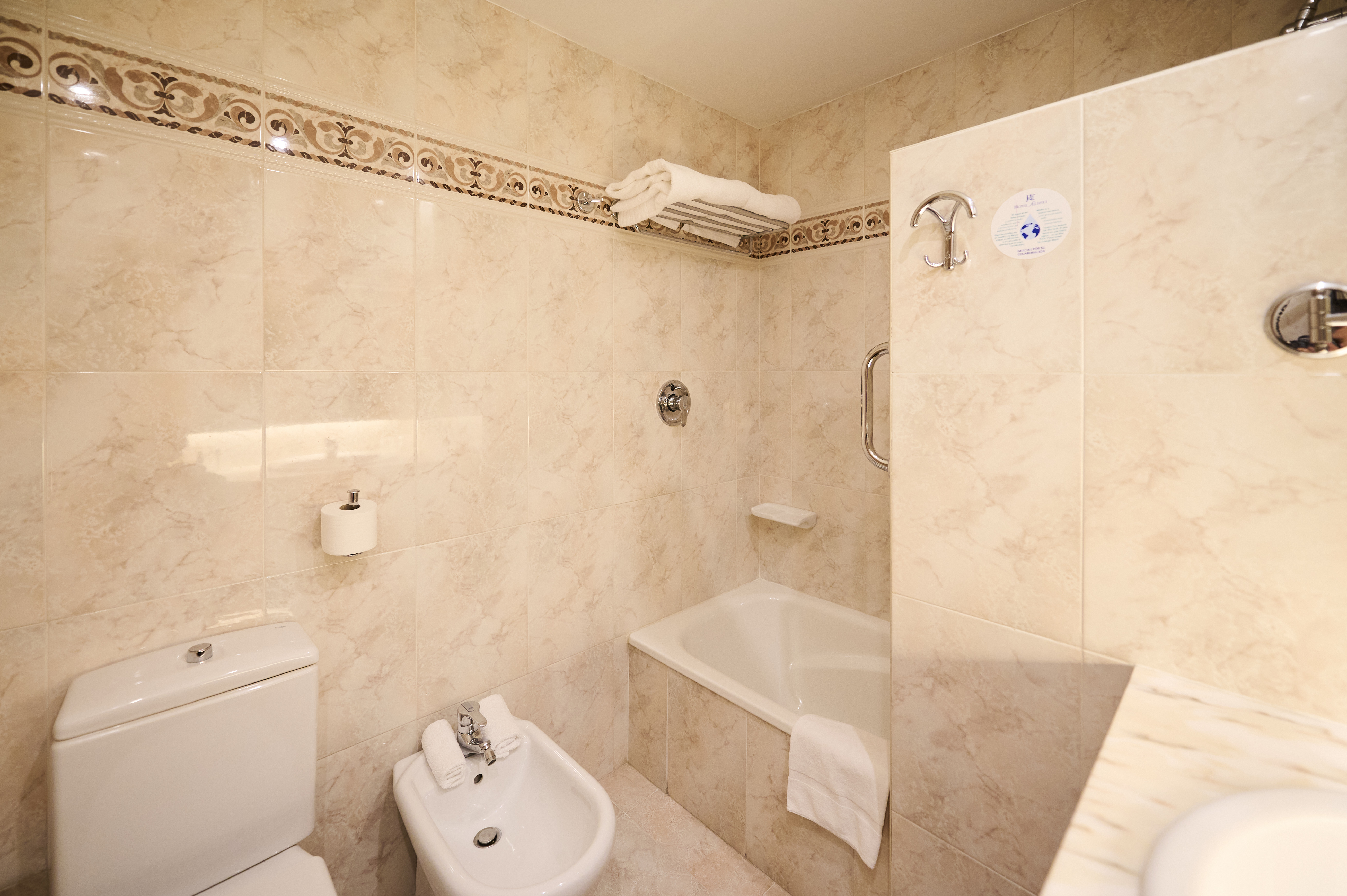 Double or Twin Standard