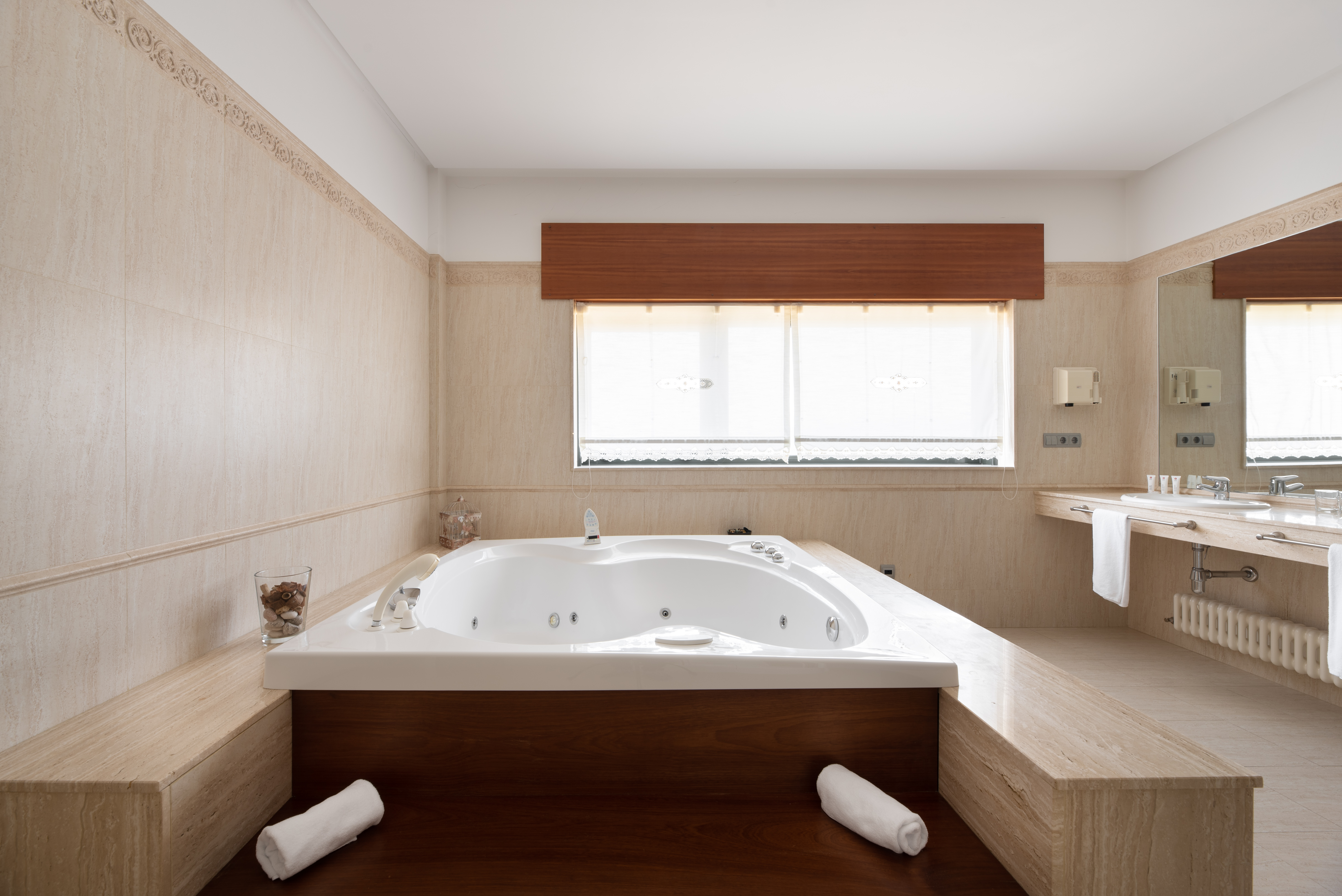 Double Single Premium