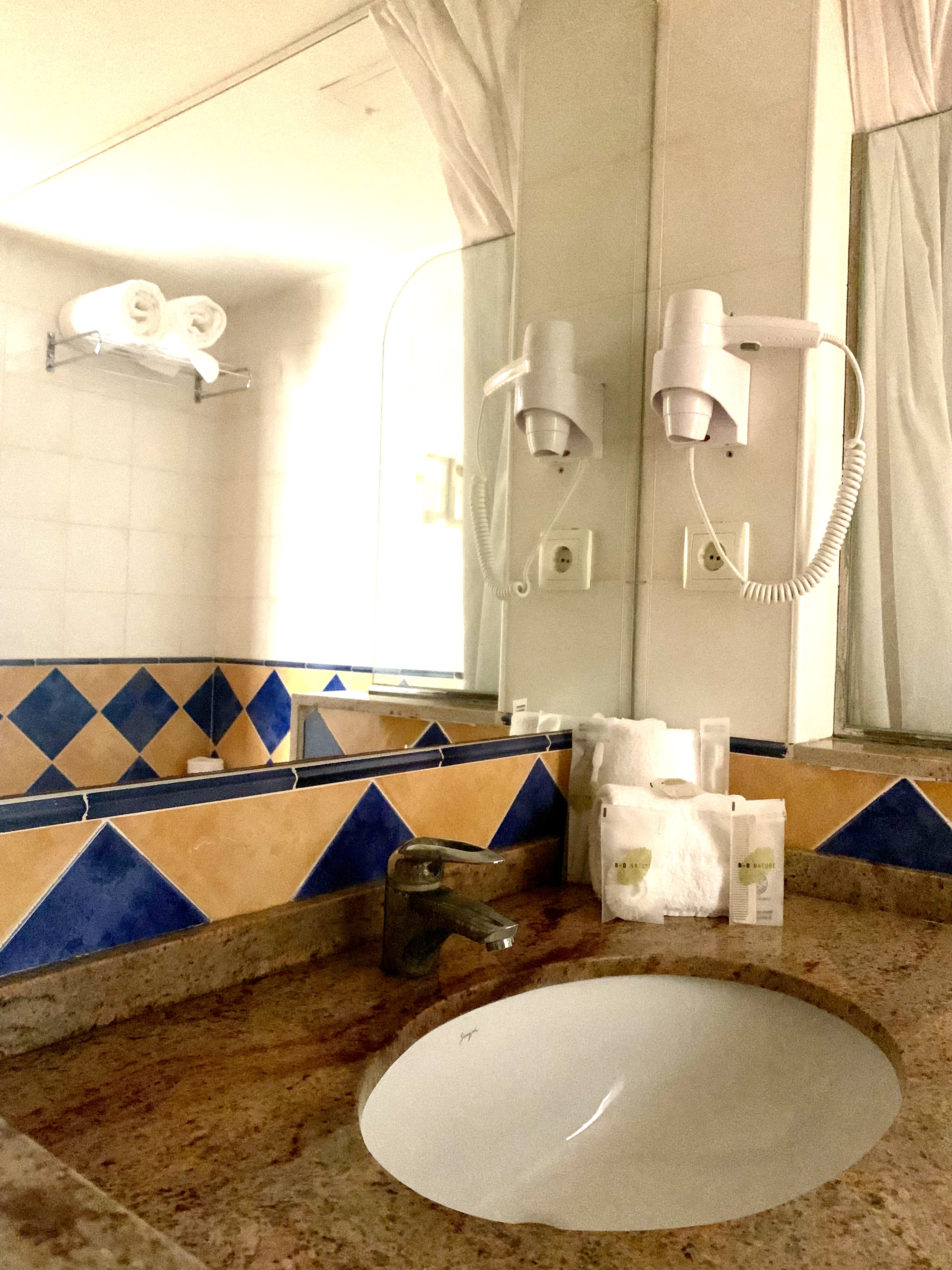 Double or Twin Standard