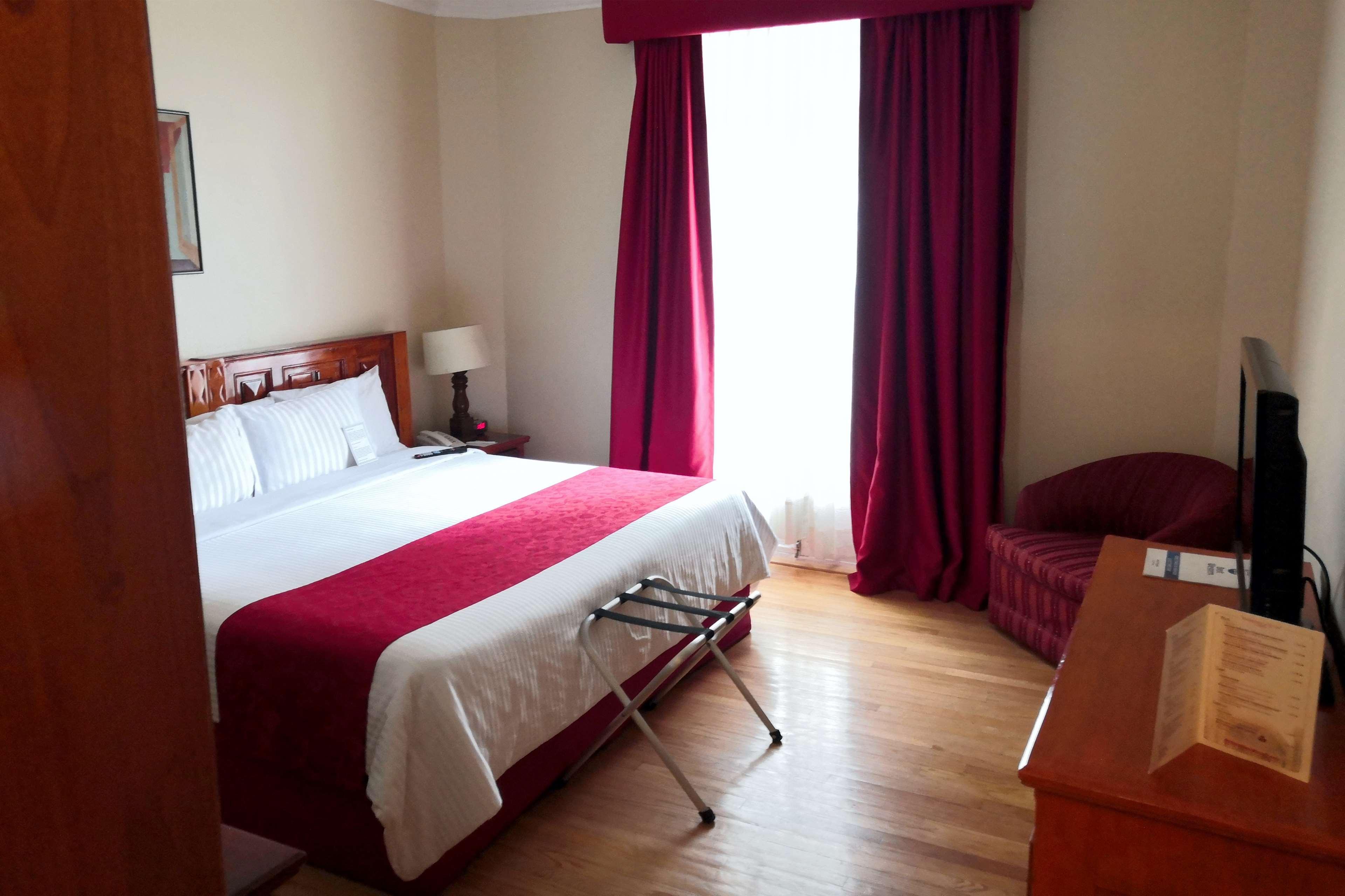 Double Queen Bed Non Smoking