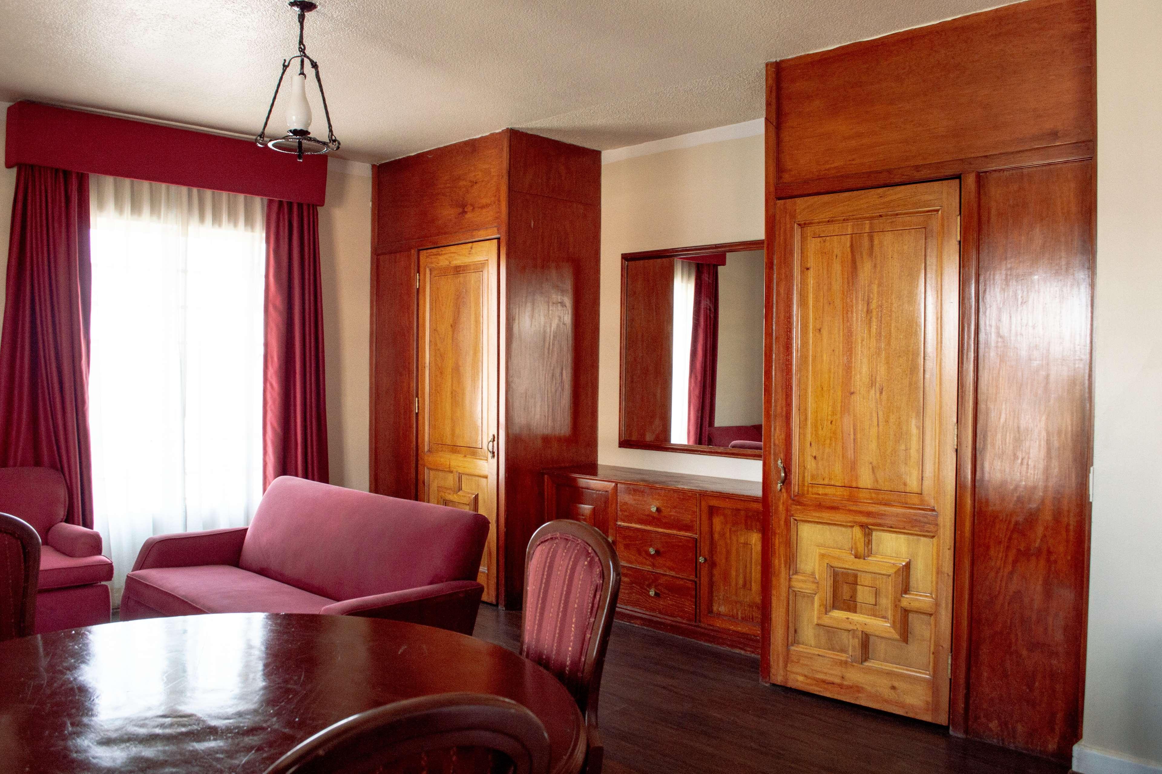 Suite King Bed Non Smoking