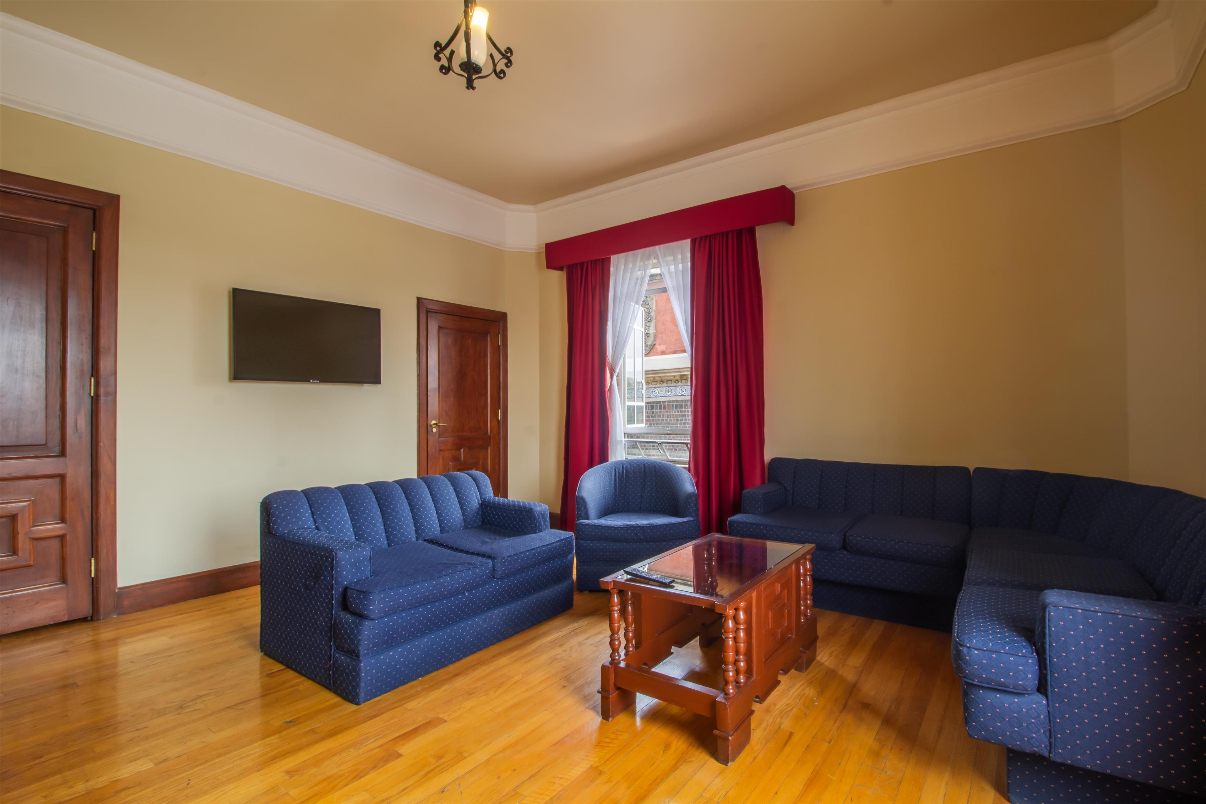 Suite King Bed Non Smoking