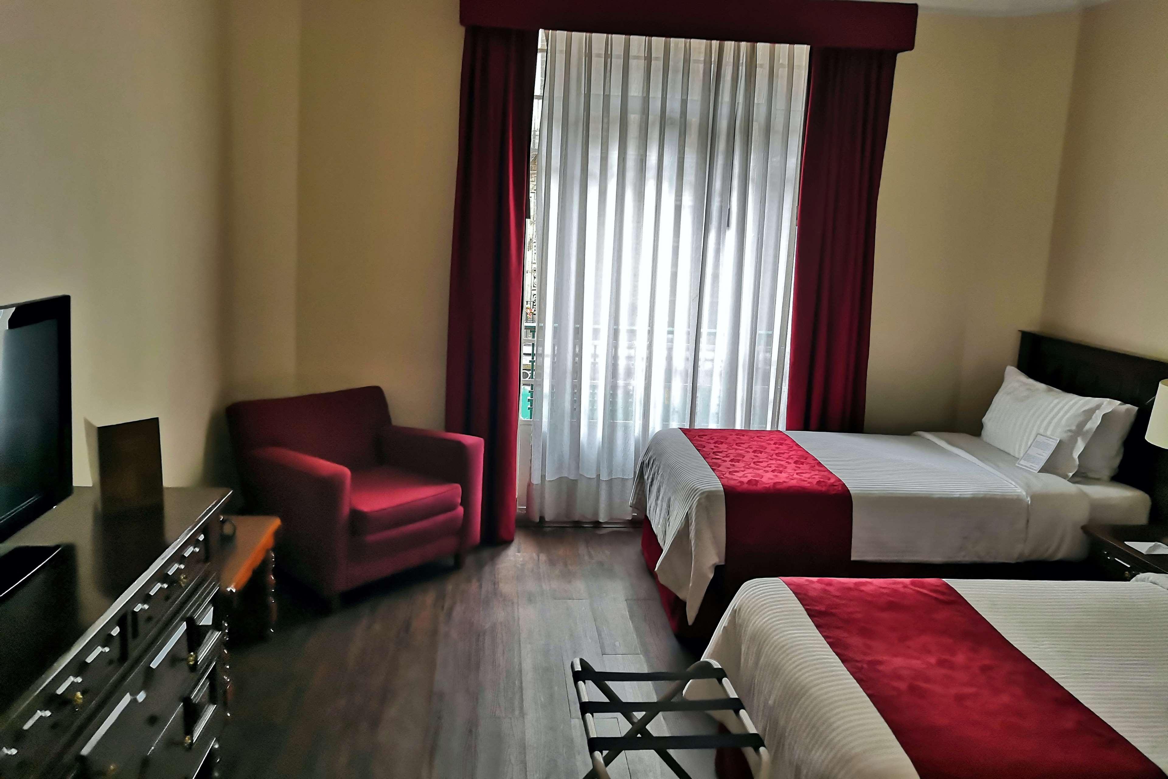 Quadruple Two Double Beds