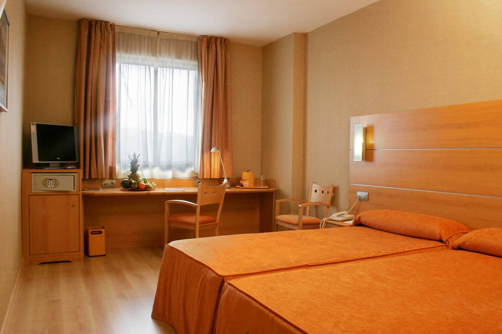 Double Connecting Room