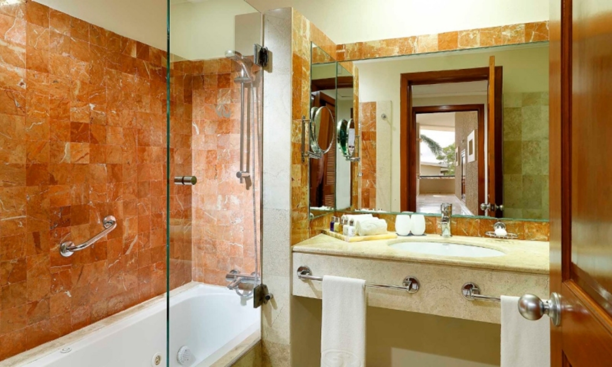 Junior Suite Garden View