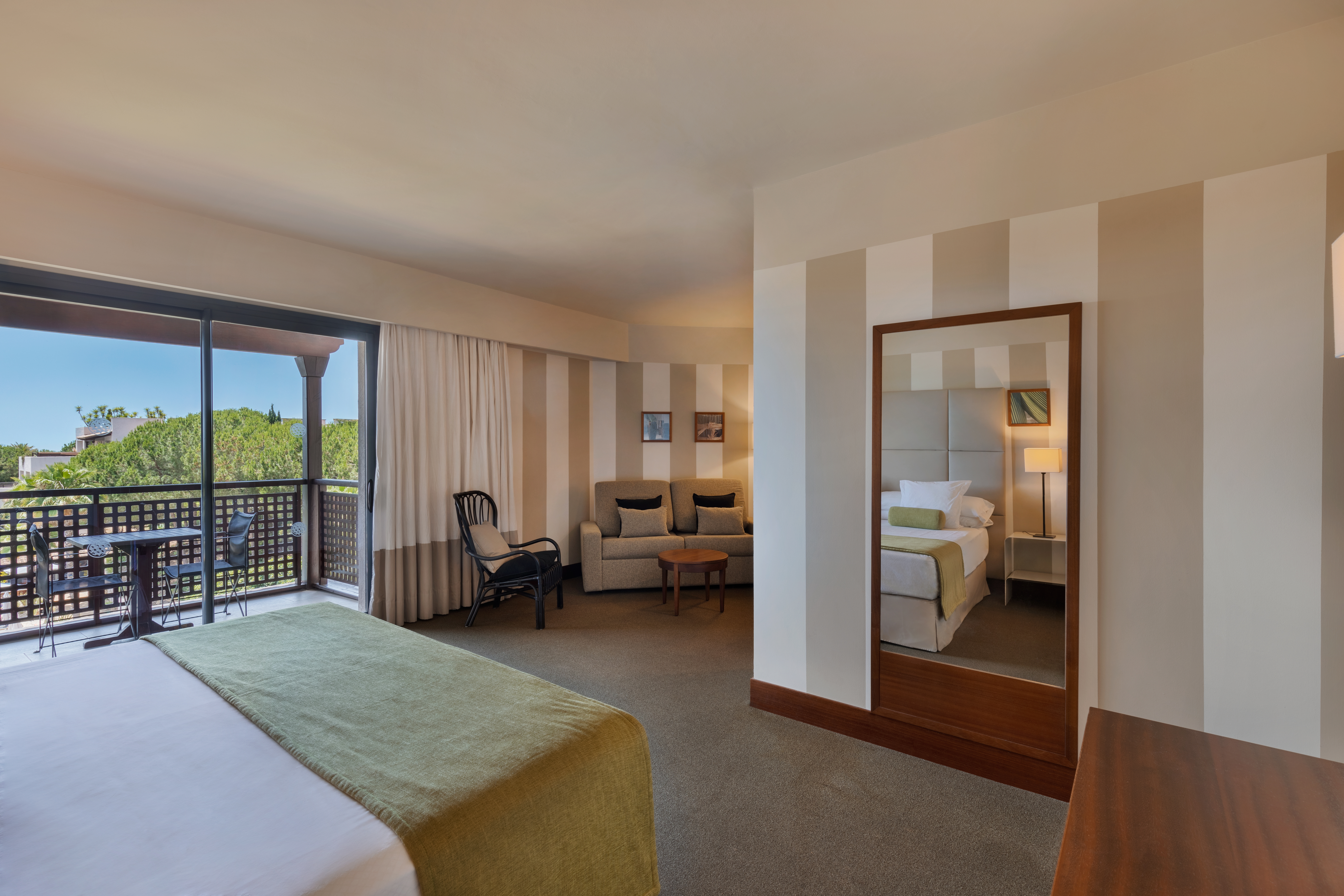 Double or Twin Capacity 4