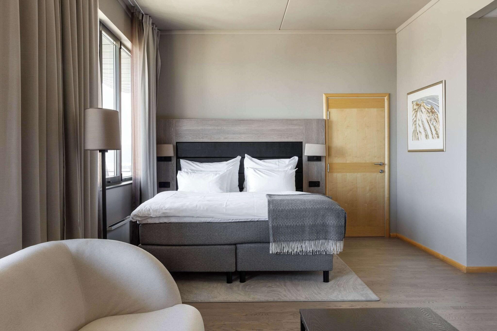 Suite Queen Size Bed