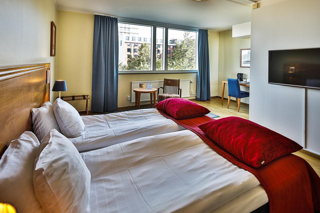 Double or Twin Superior