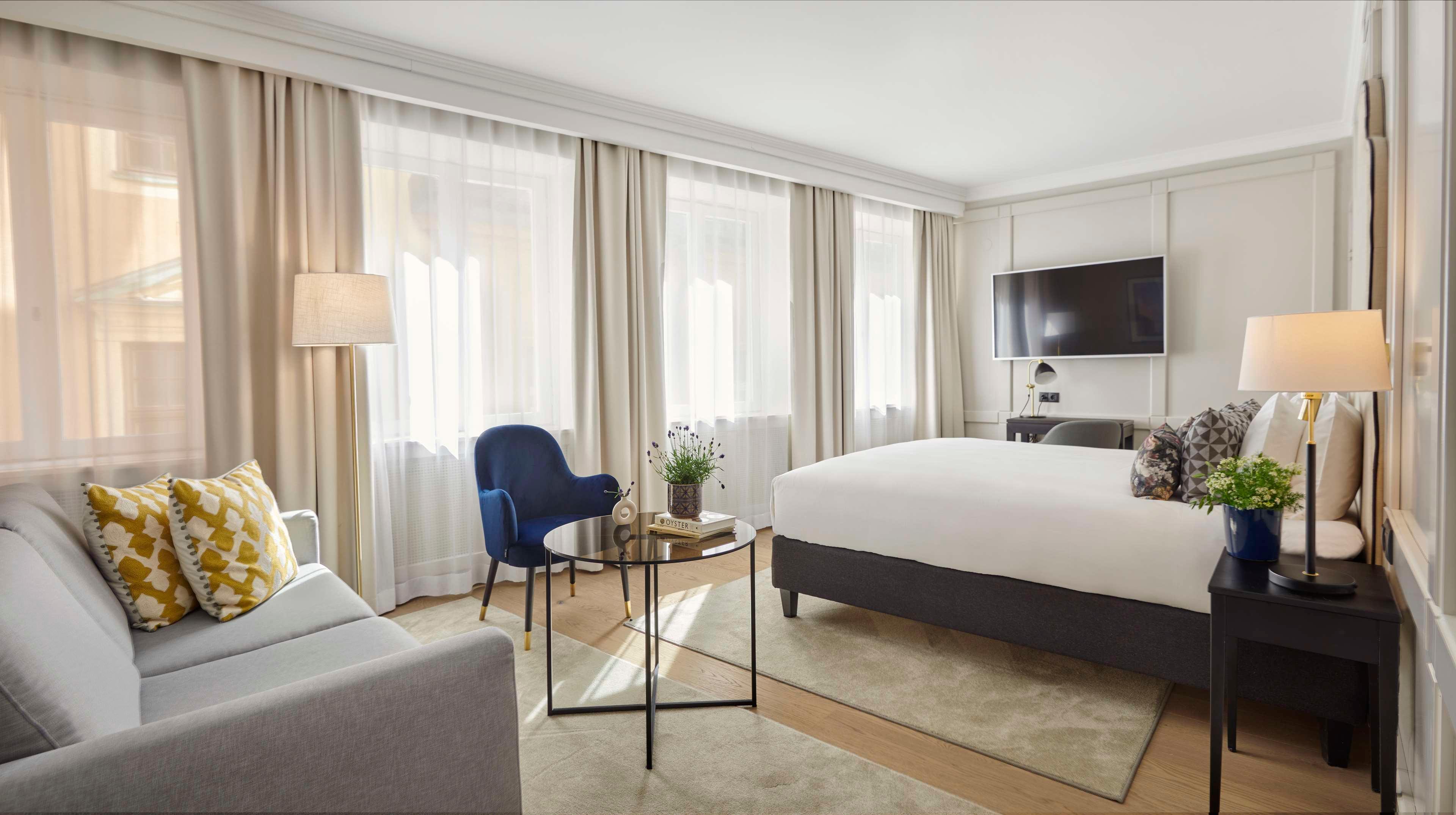 Double King Size Bed