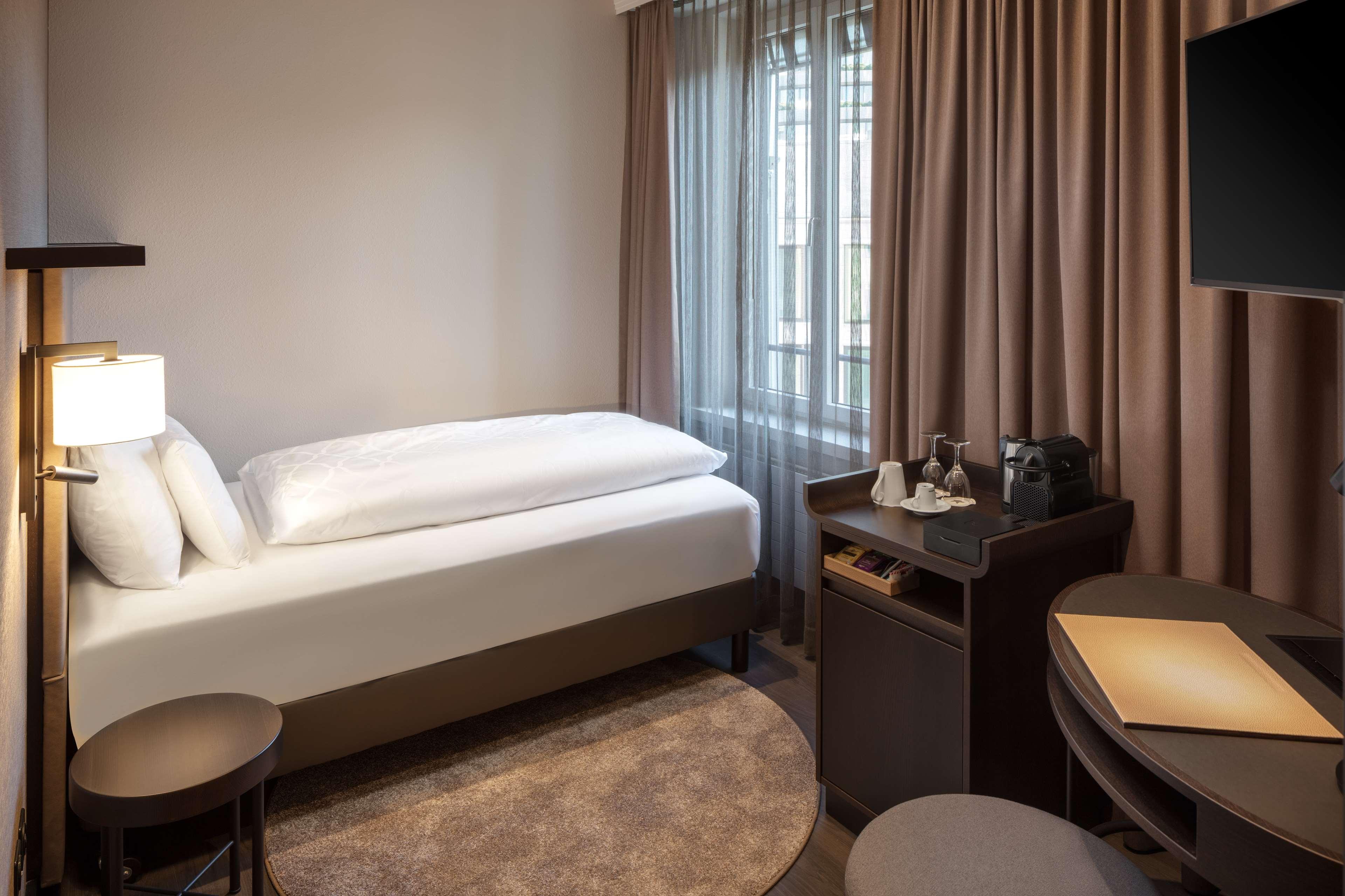 Room Economy