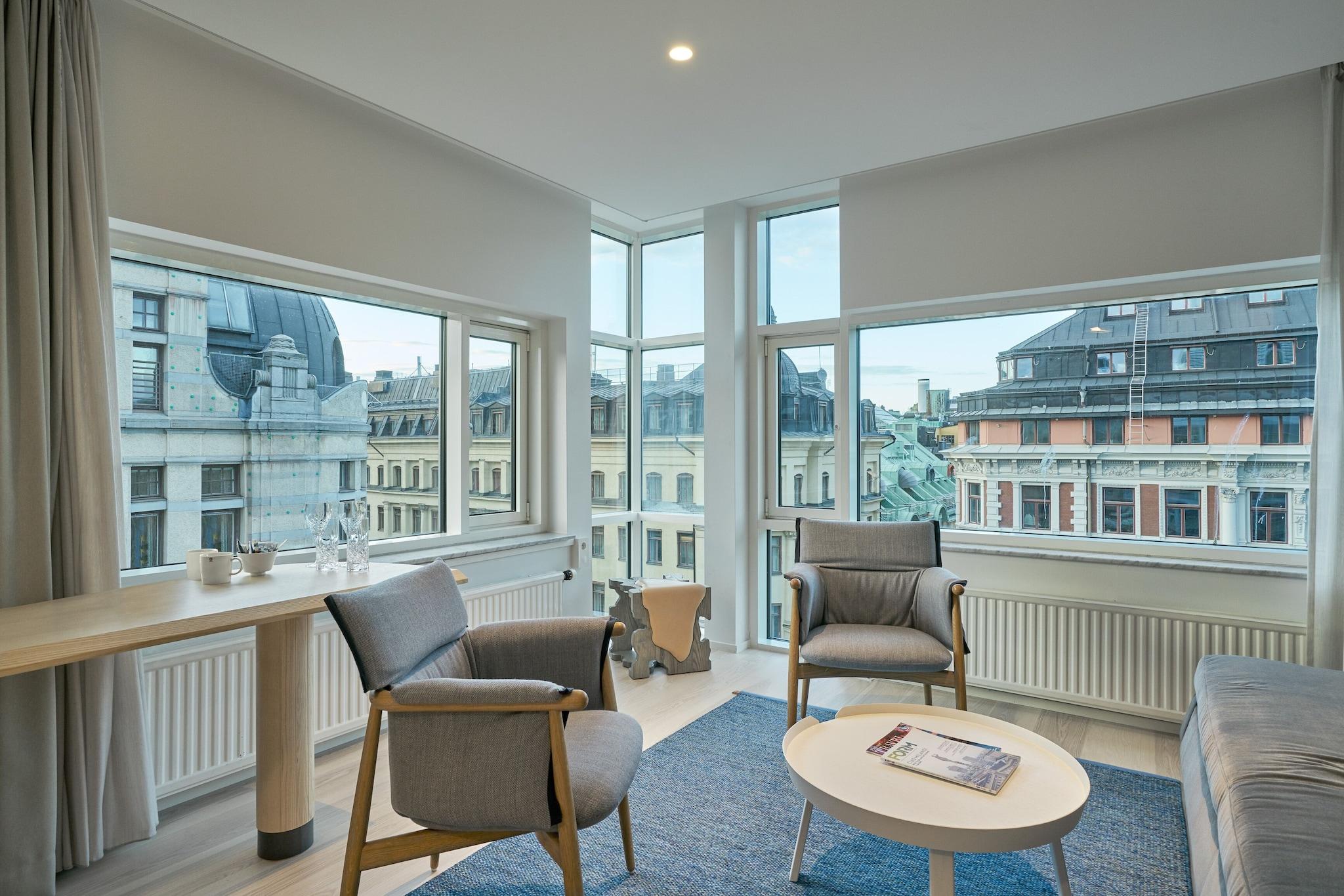 Double Deluxe King Bed