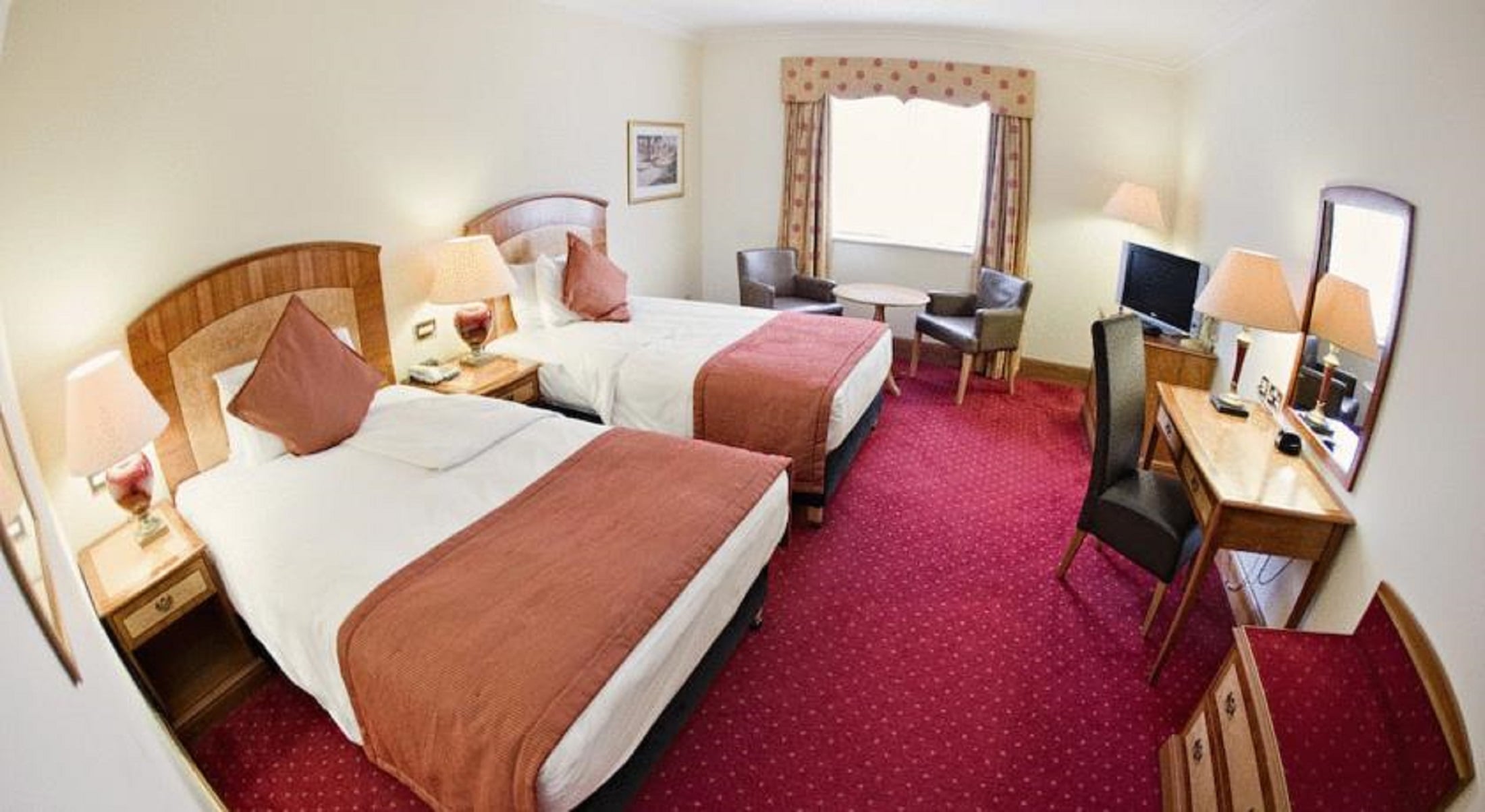 Double Deluxe King Bed