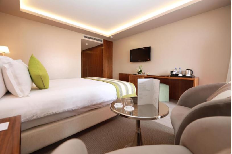 Single Superior Pool View