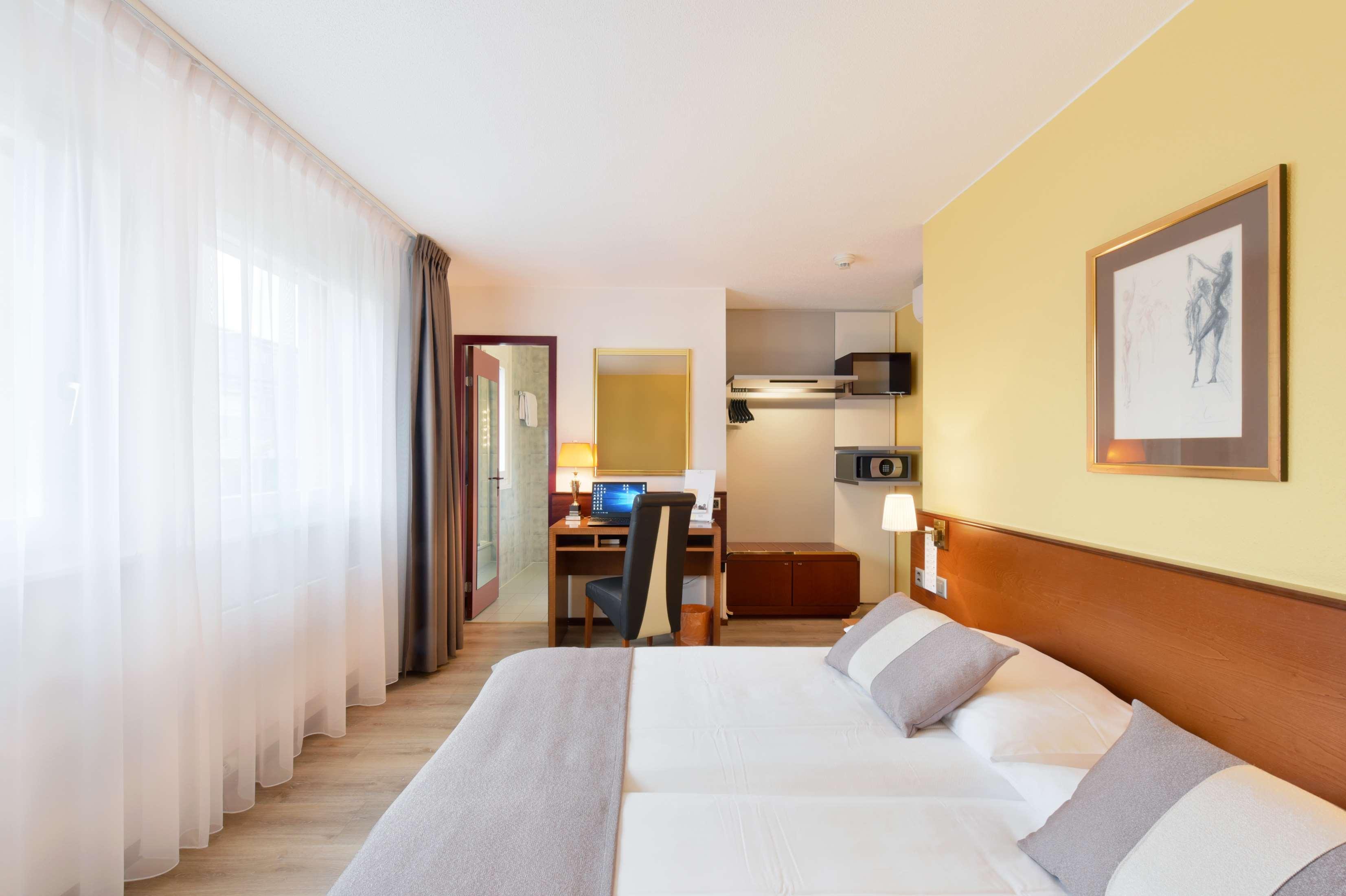 Double King Size Bed