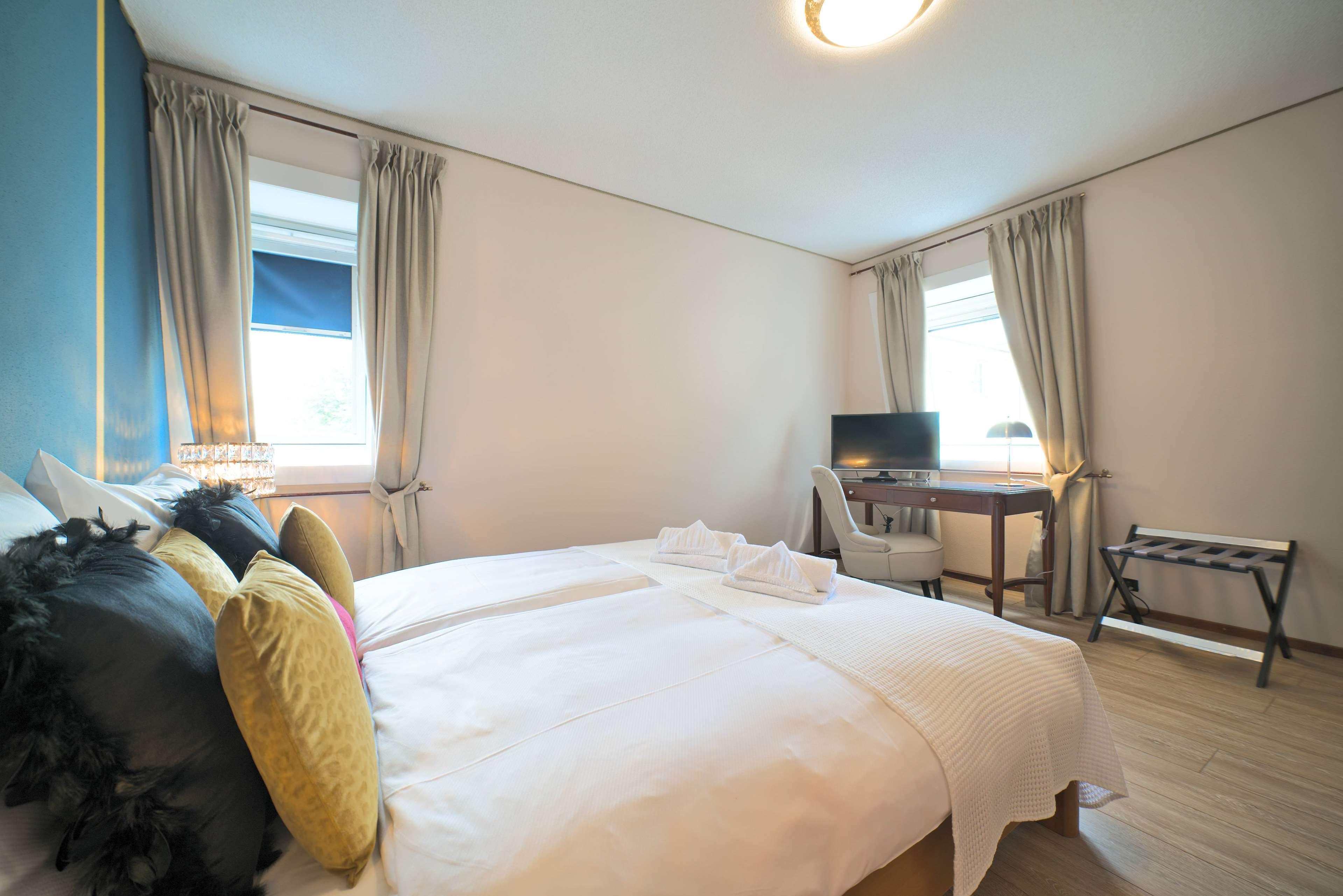 Suite Queen Size Bed