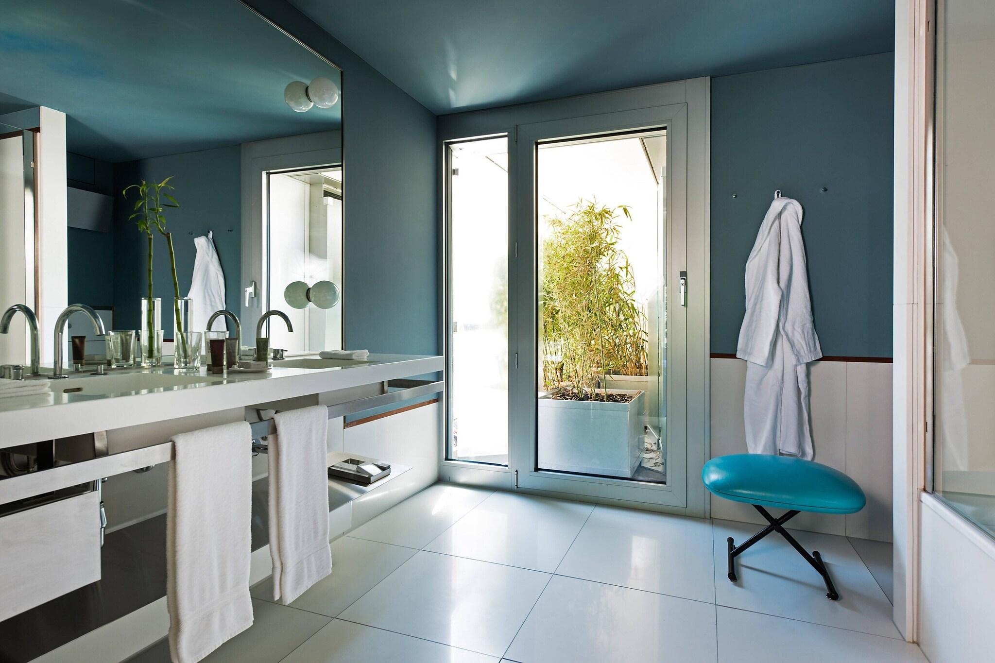 Suite Garden View King Bed