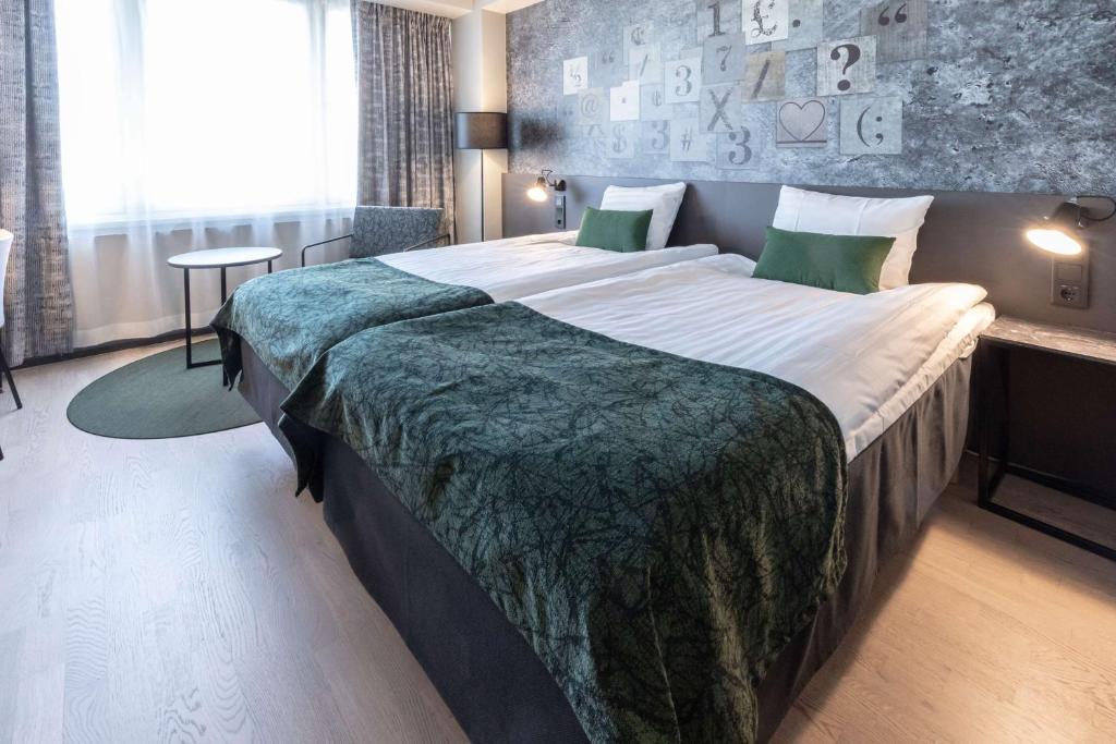 Family Room Superior