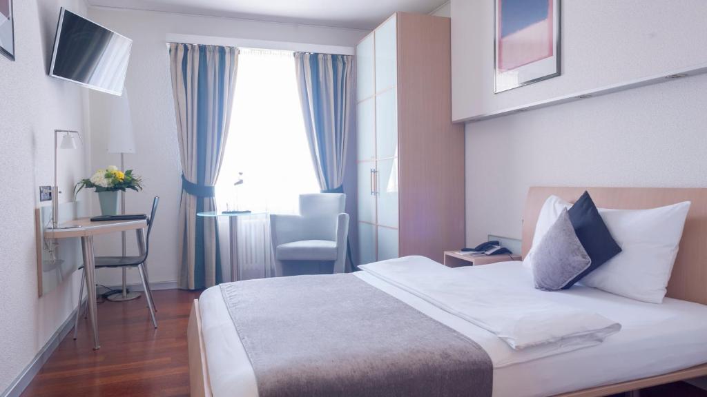 Single Premium Superior