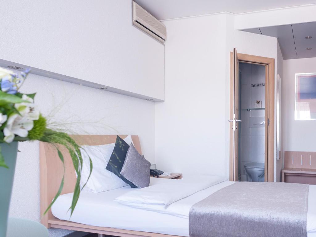 Single Premium Superior