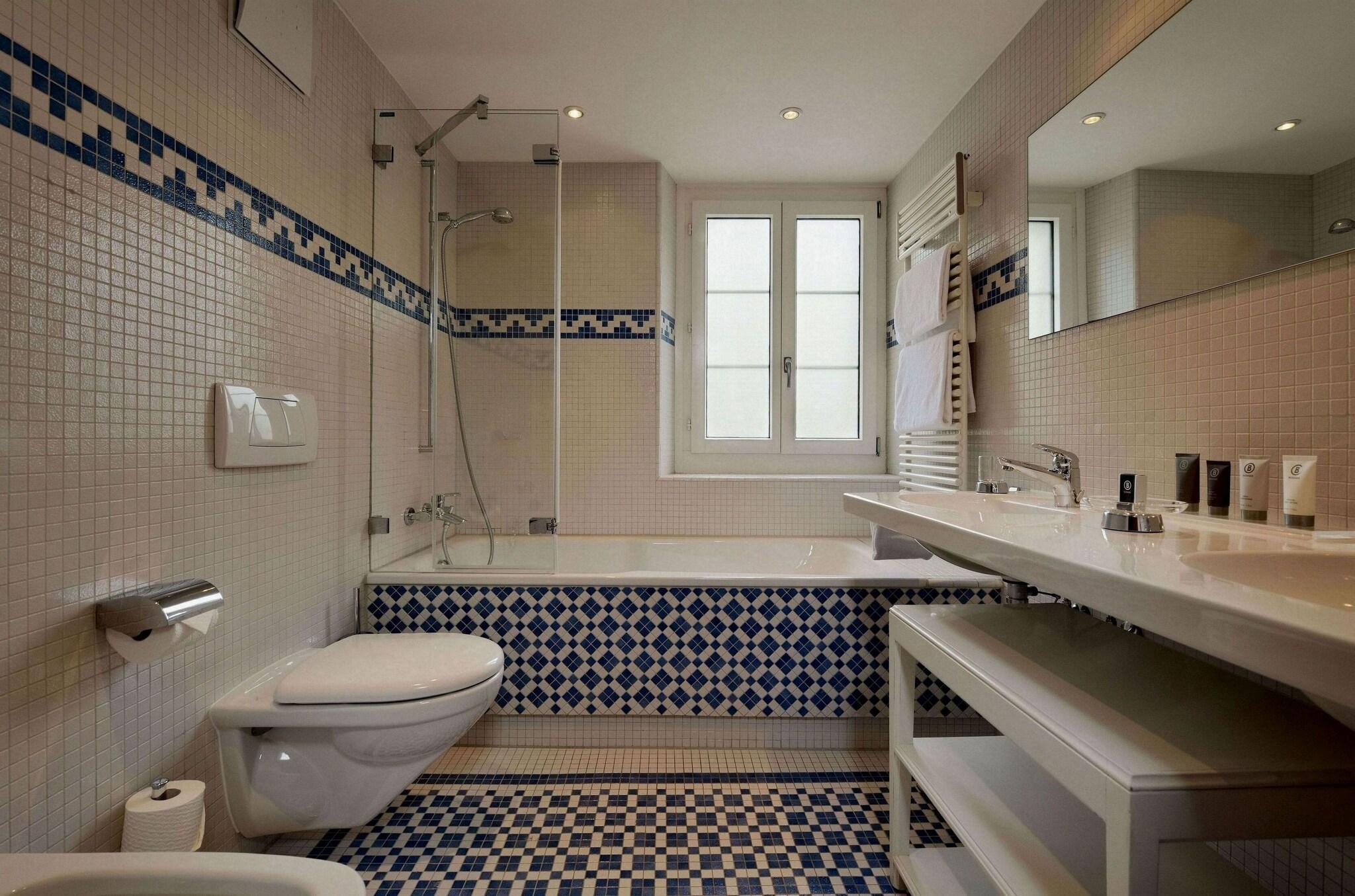 Double Deluxe Mountain View