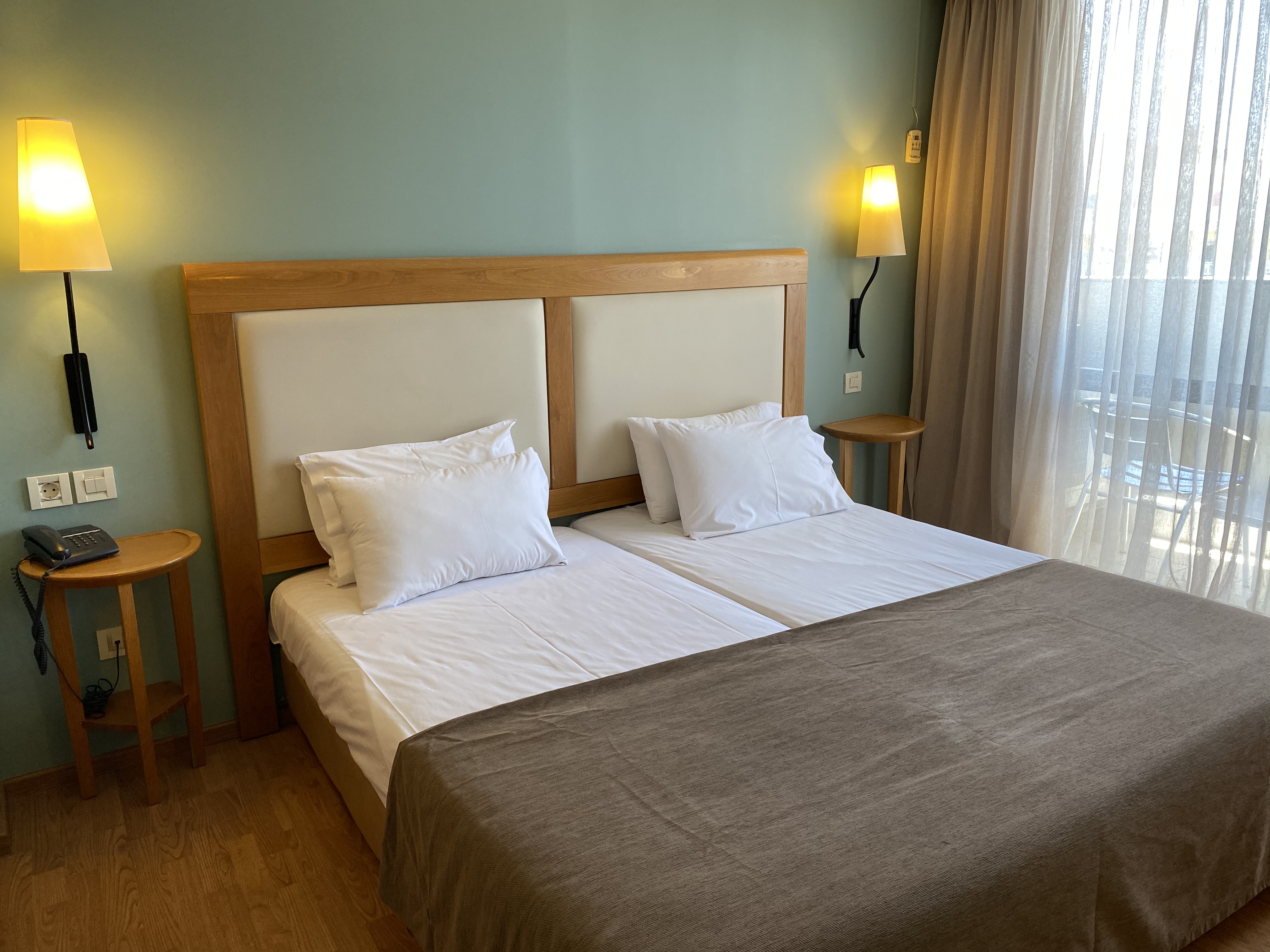 Double or Twin Standard