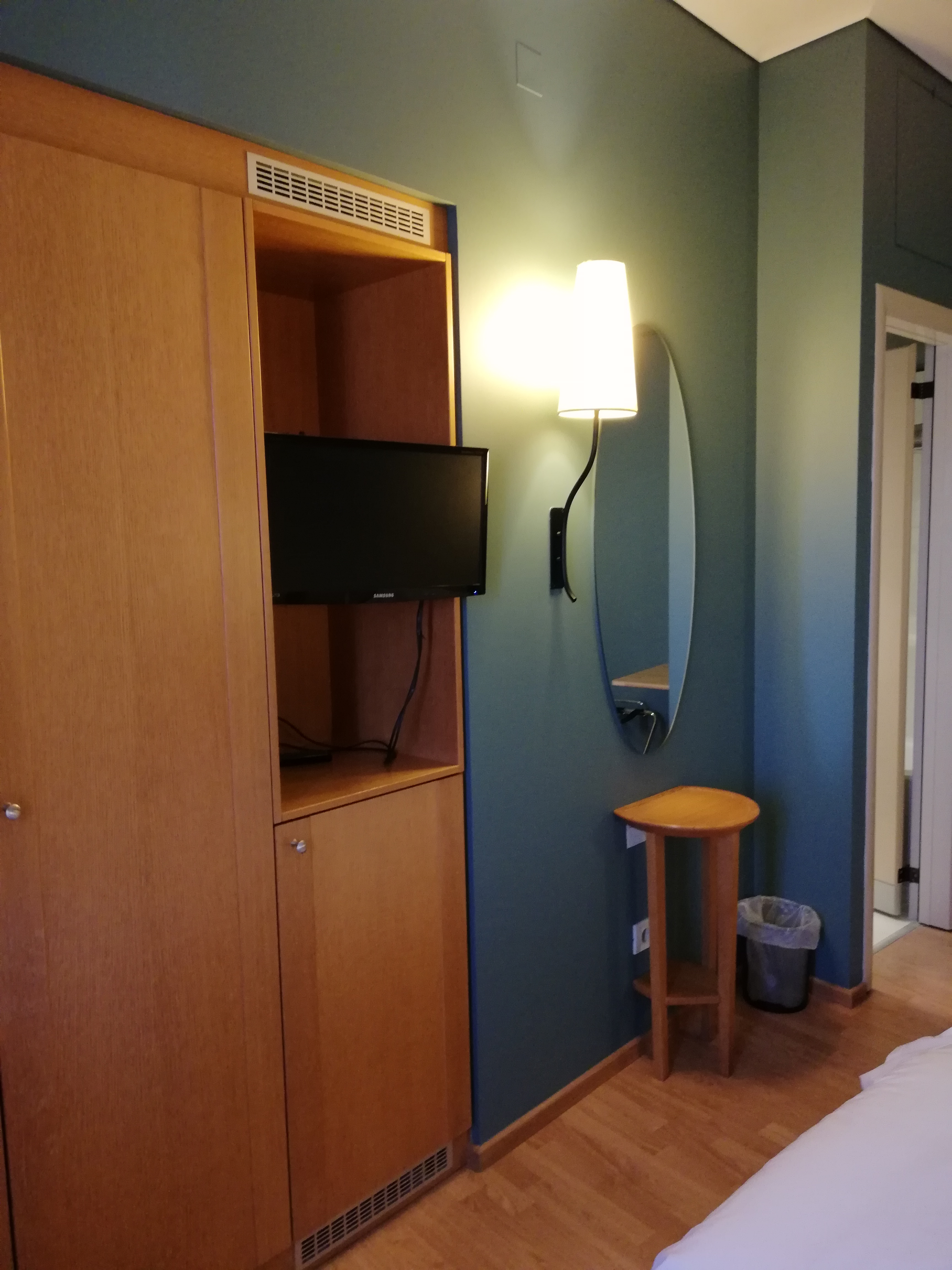 Double or Twin Standard