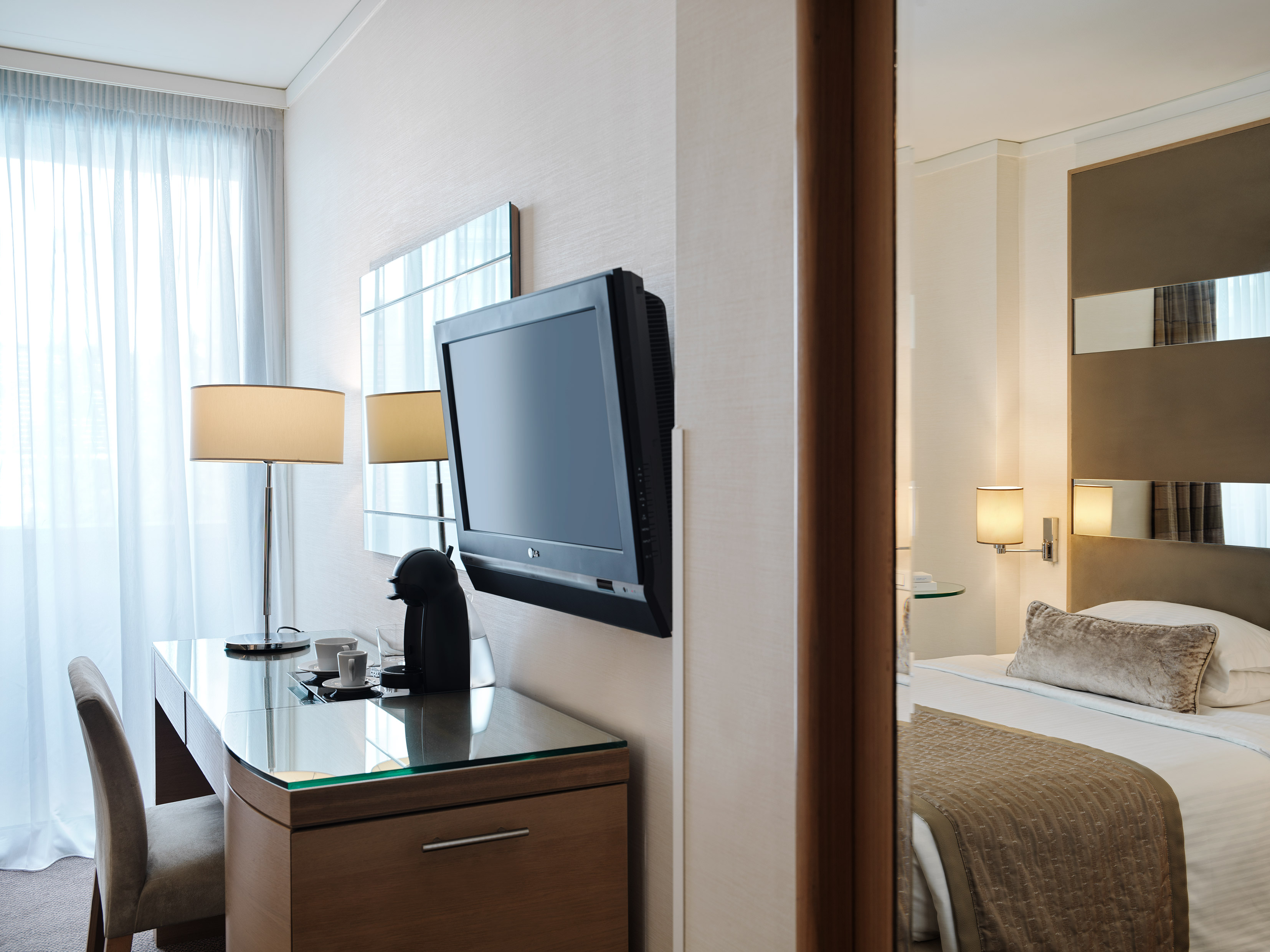 Single Superior Pool View