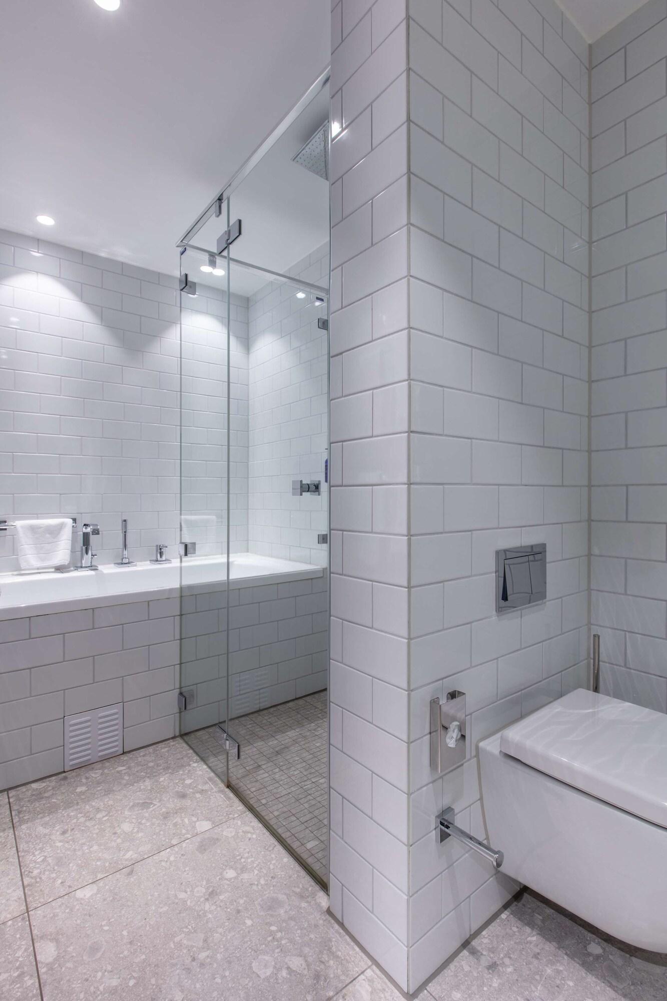 Family Room King Size Bed