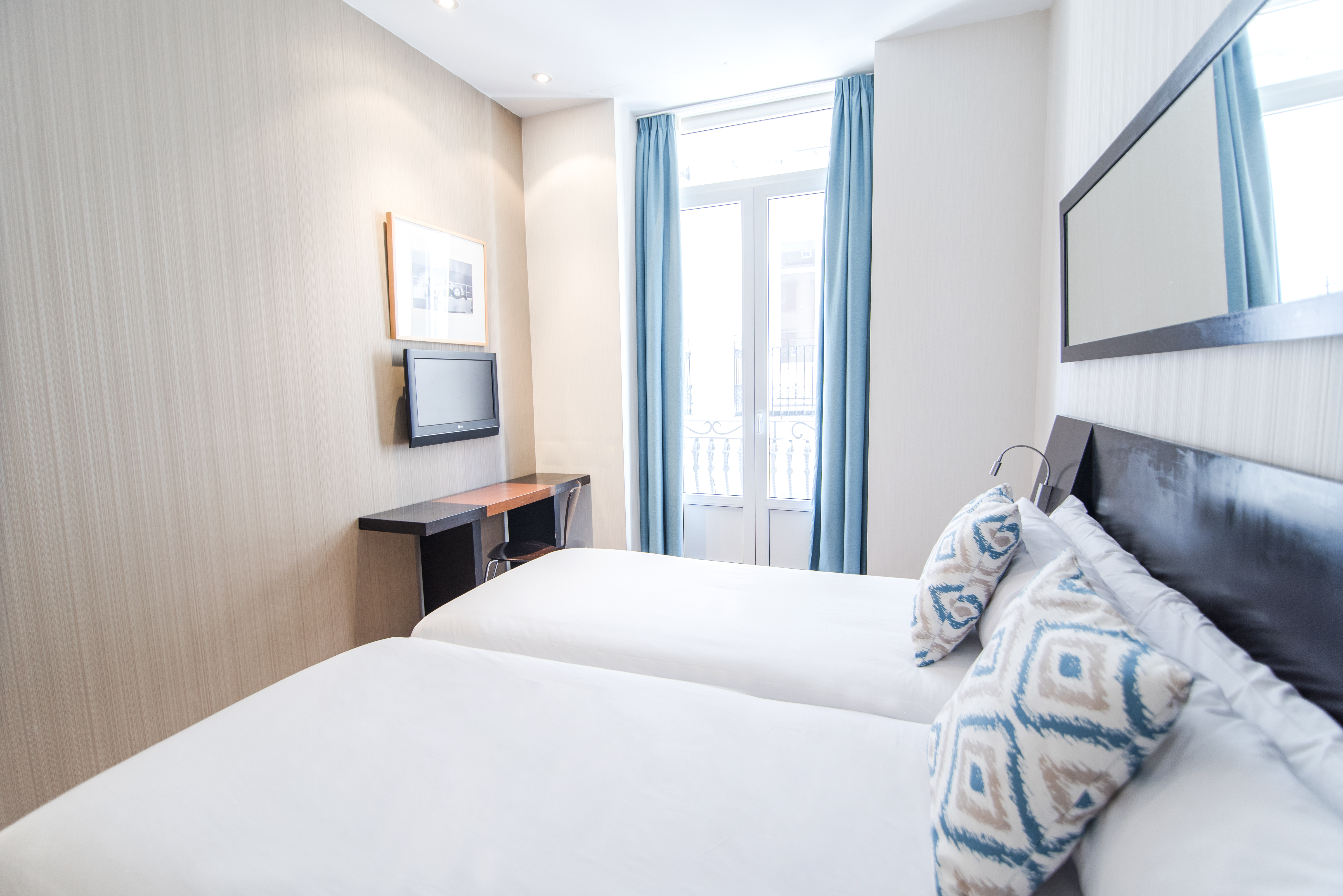 Double or Twin Standard