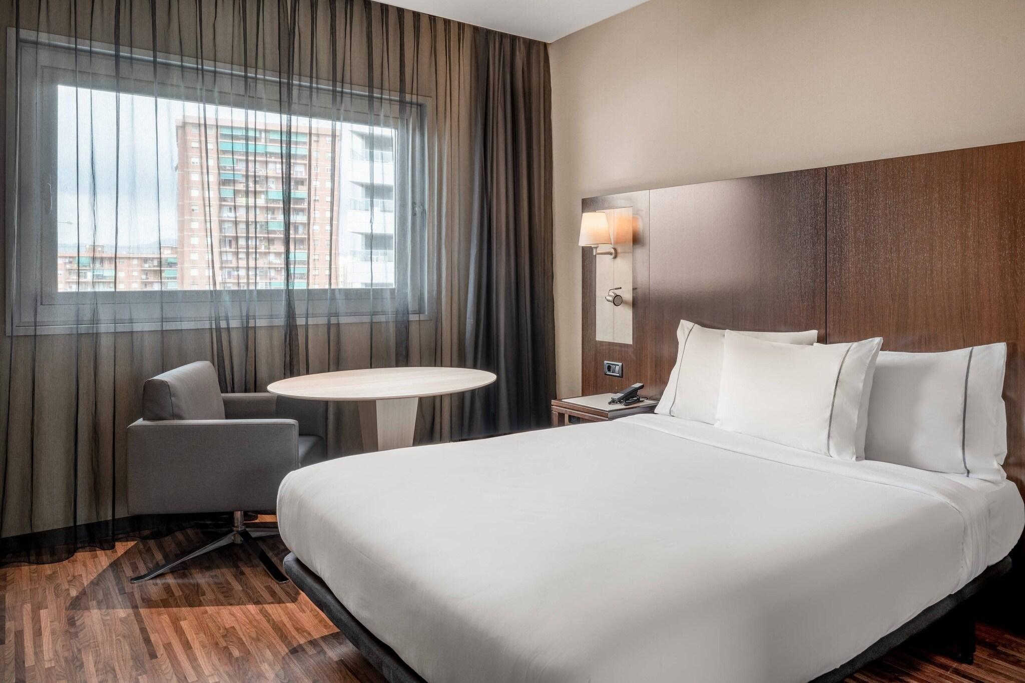 Double Queen Size Bed