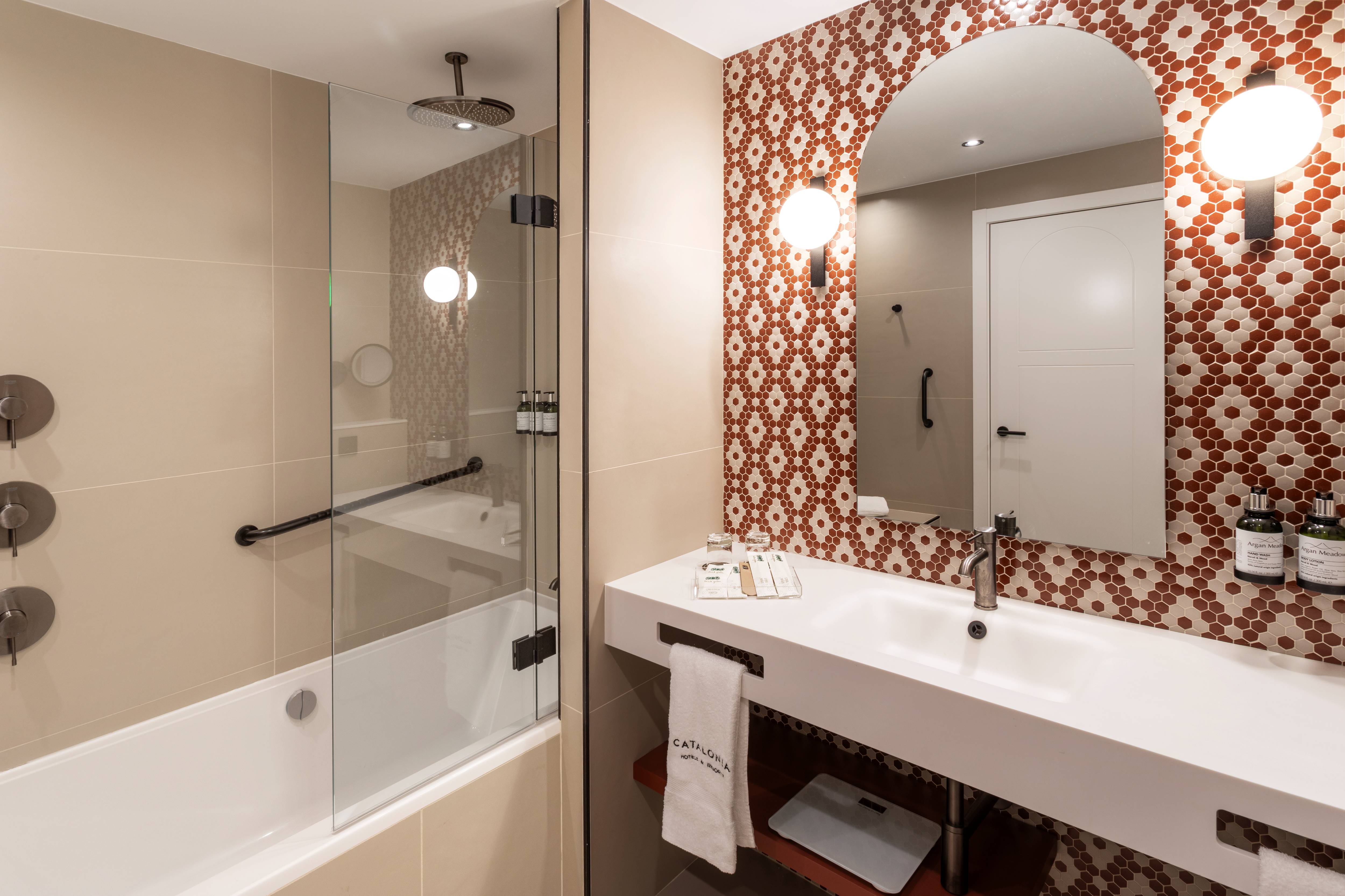 Double or Twin Standard