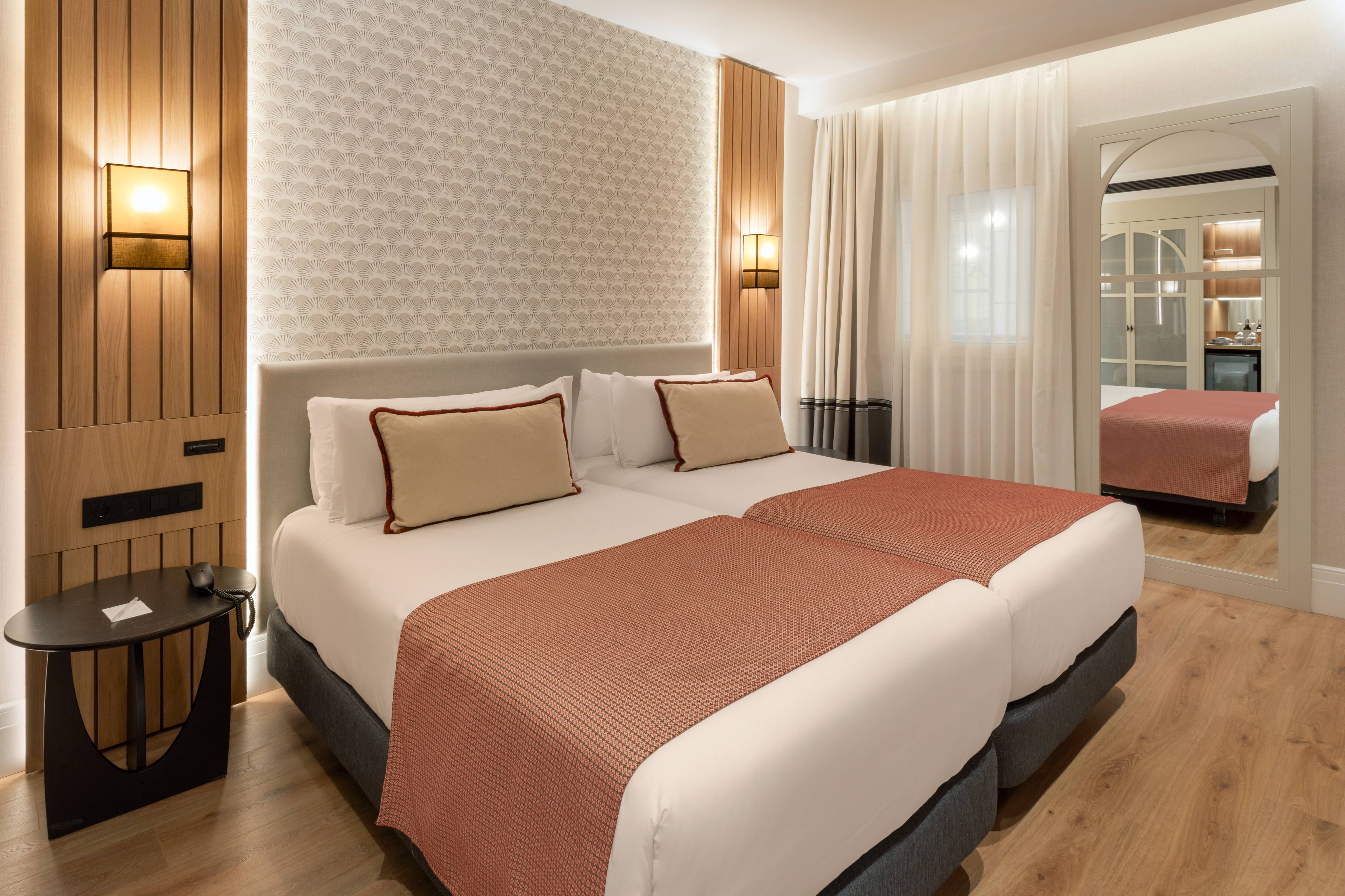 Double or Twin Standard