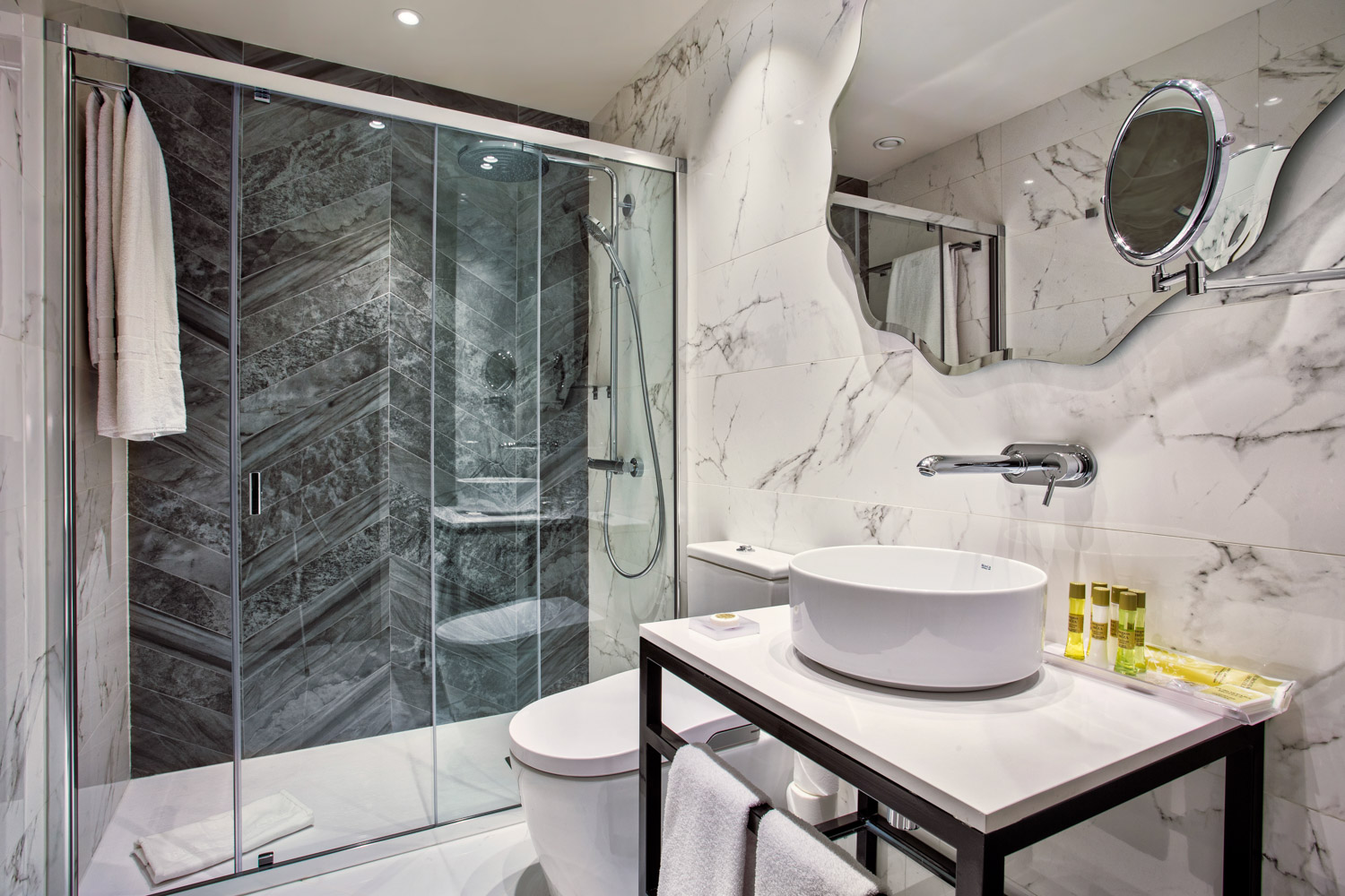 Family Room Connecting Room