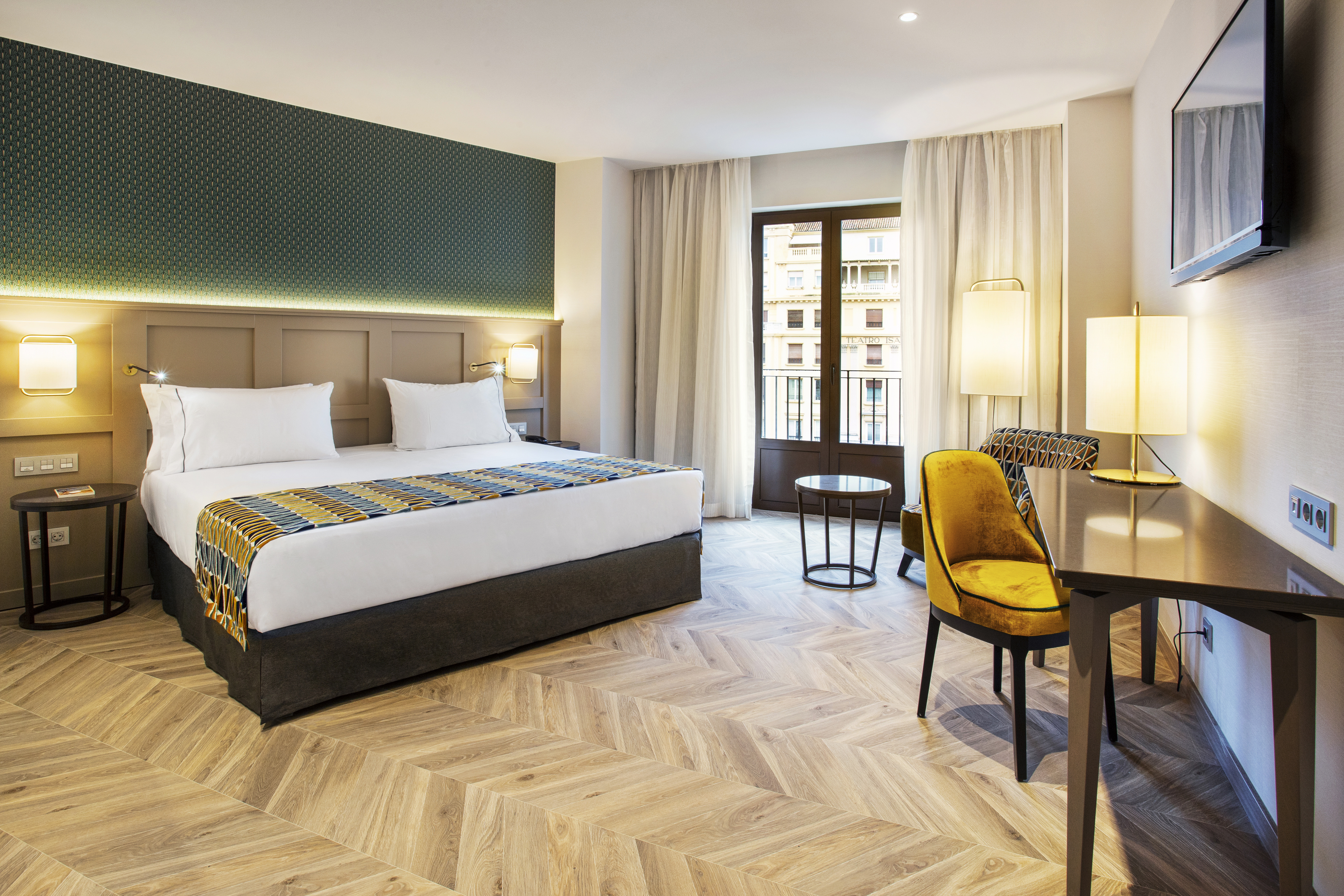 Double or Twin Deluxe